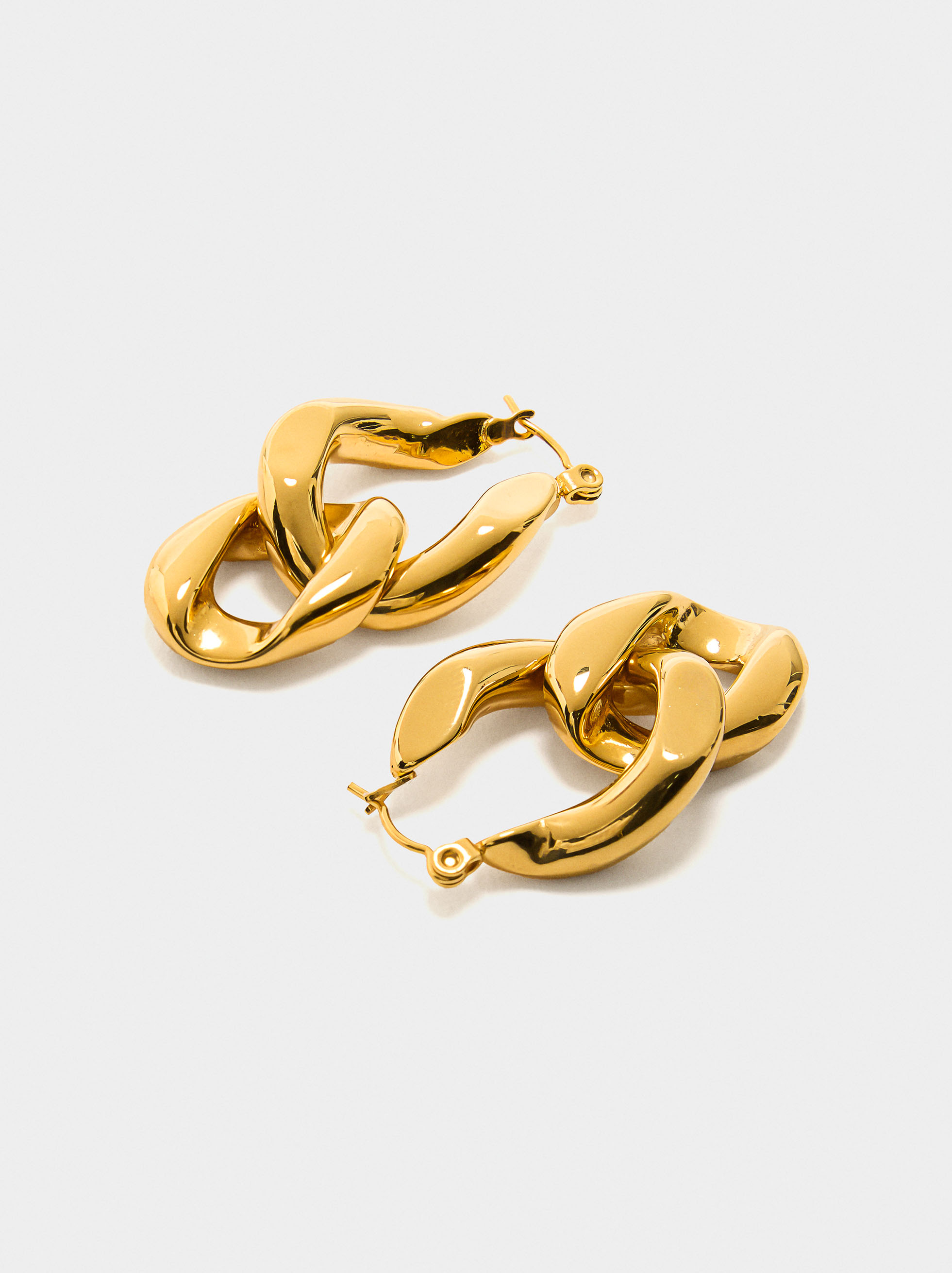 Irregular interlaced hoop earrings – stainless steel image number 1.0