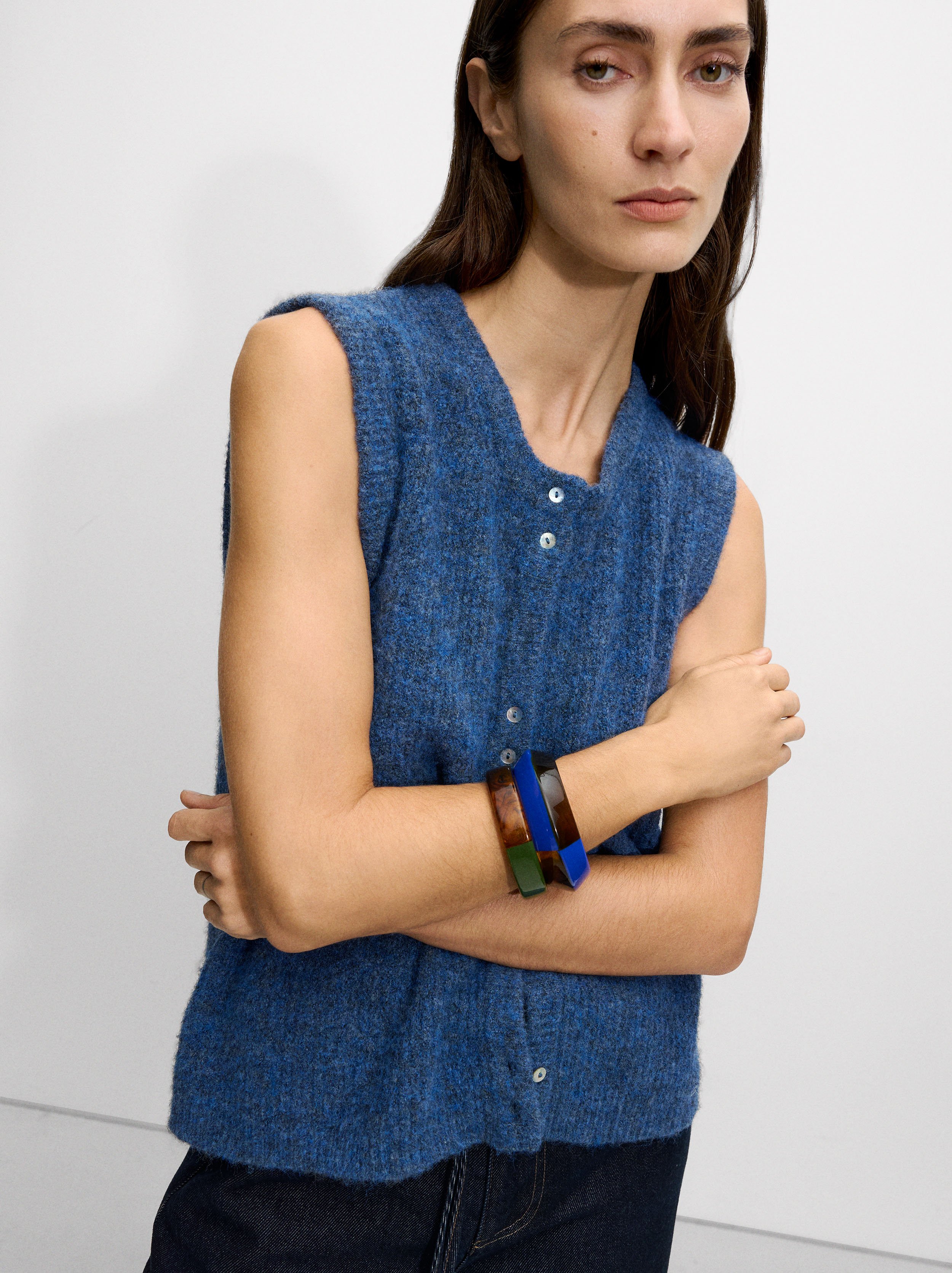 Set of two-tone bracelets image number 2.0