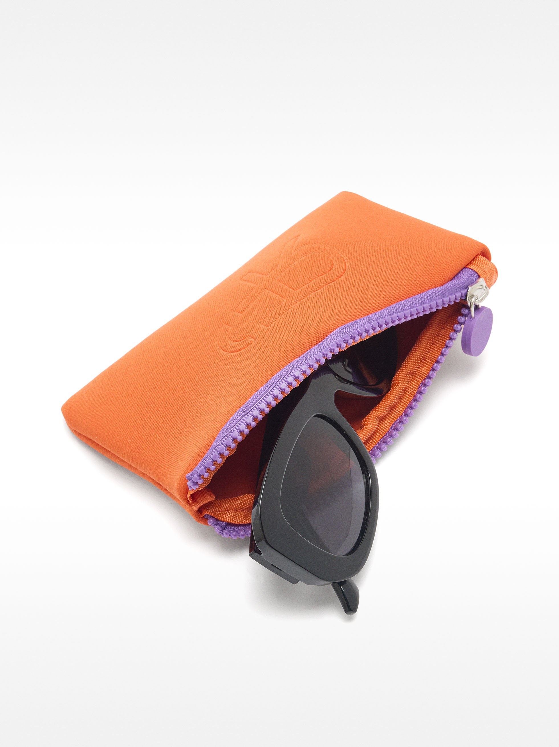 Sunglasses with squares image number 4.0