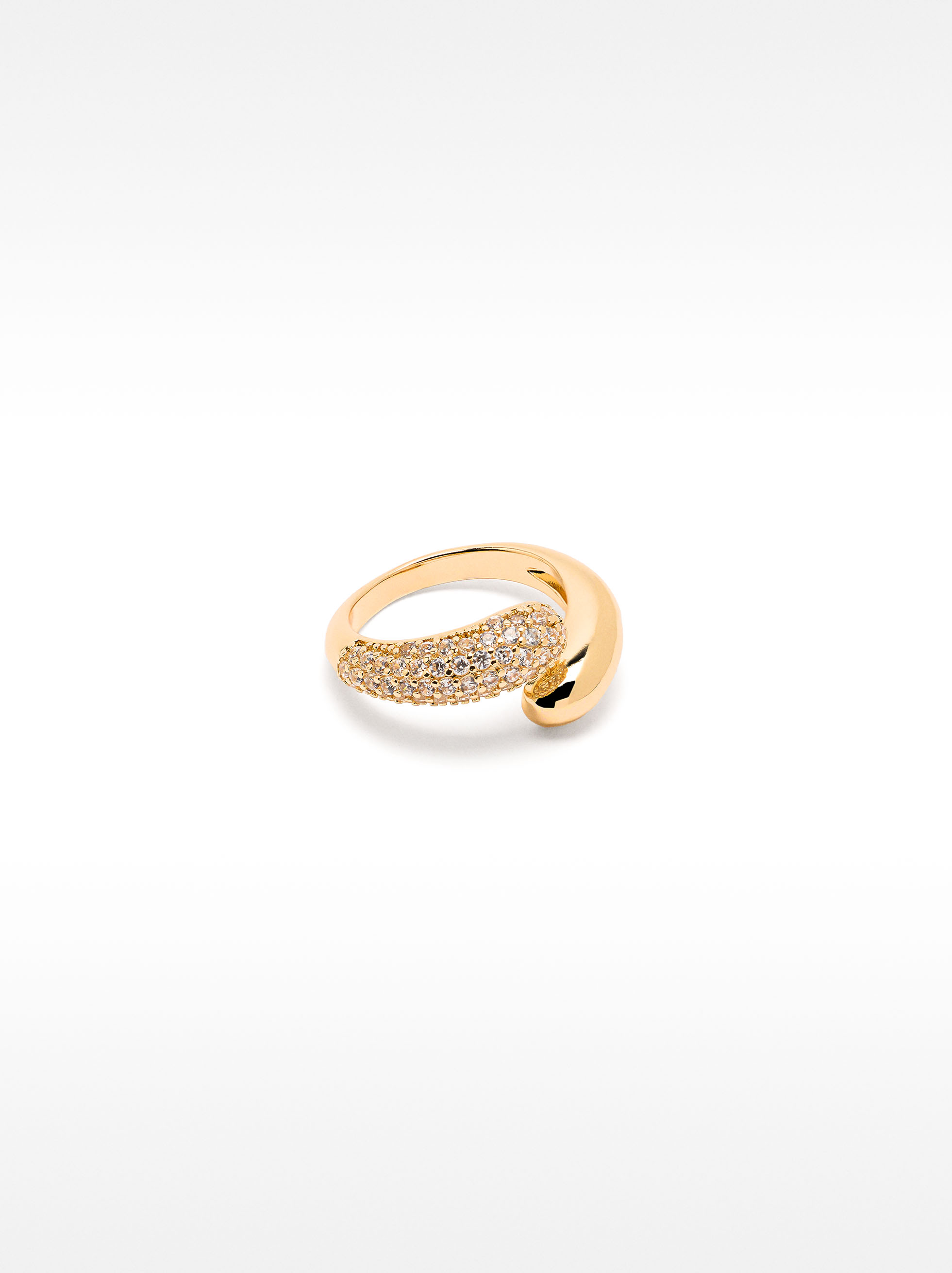 Crossed ring with zircons image number 1.0