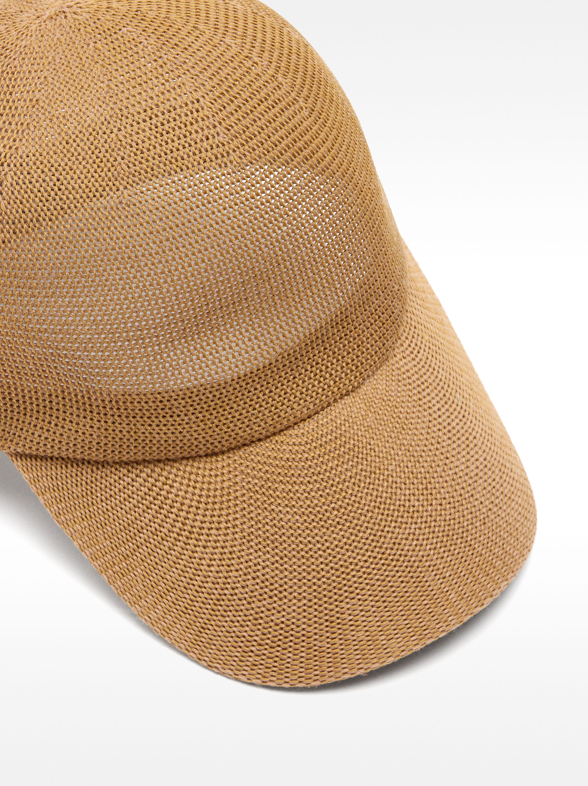 Knitted cap image number 1.0