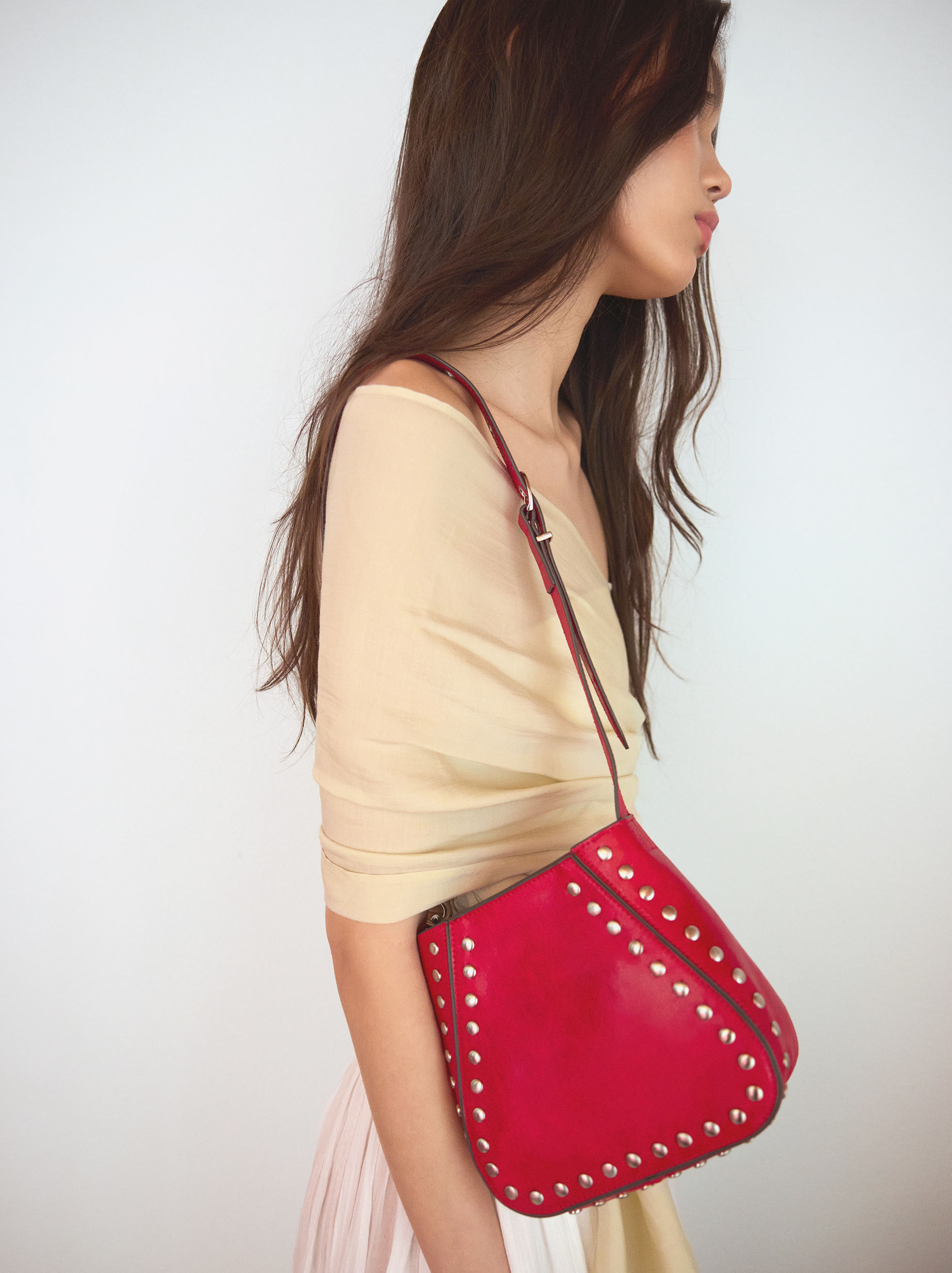 Schultertasche mit Nieten S