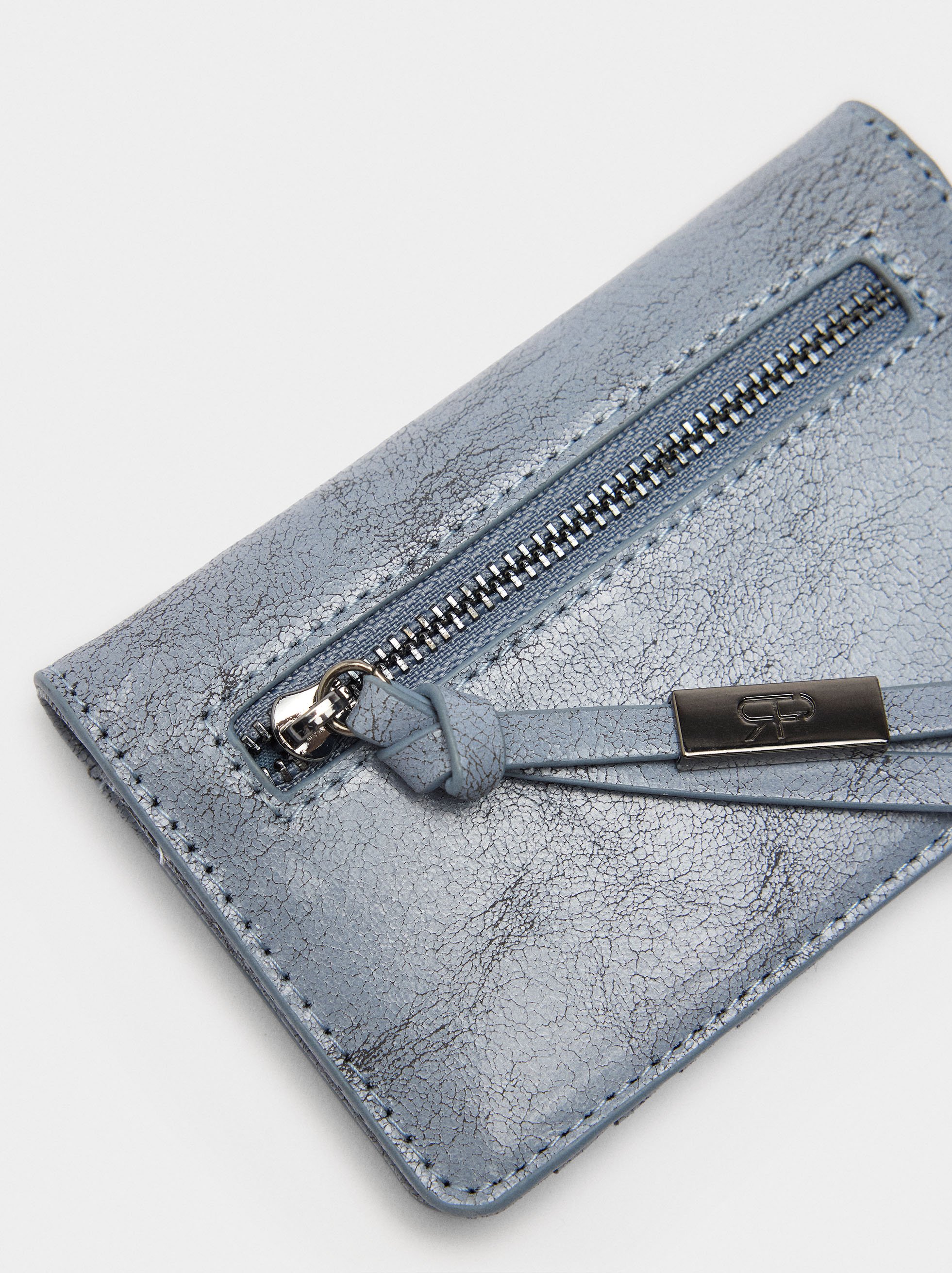 Card holder with studs image number 1.0