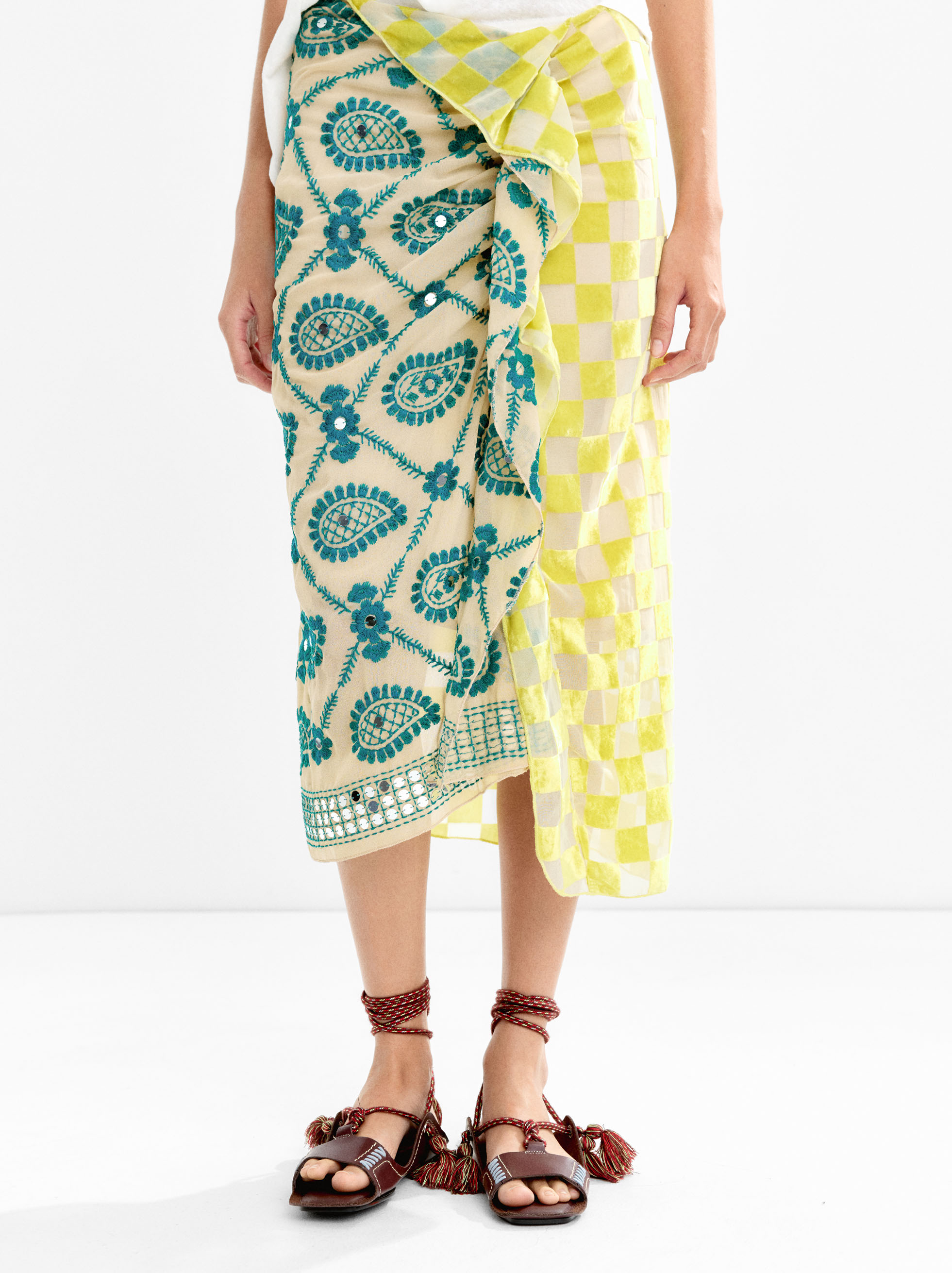 Draped midi skirt with embroidery image number 2.0