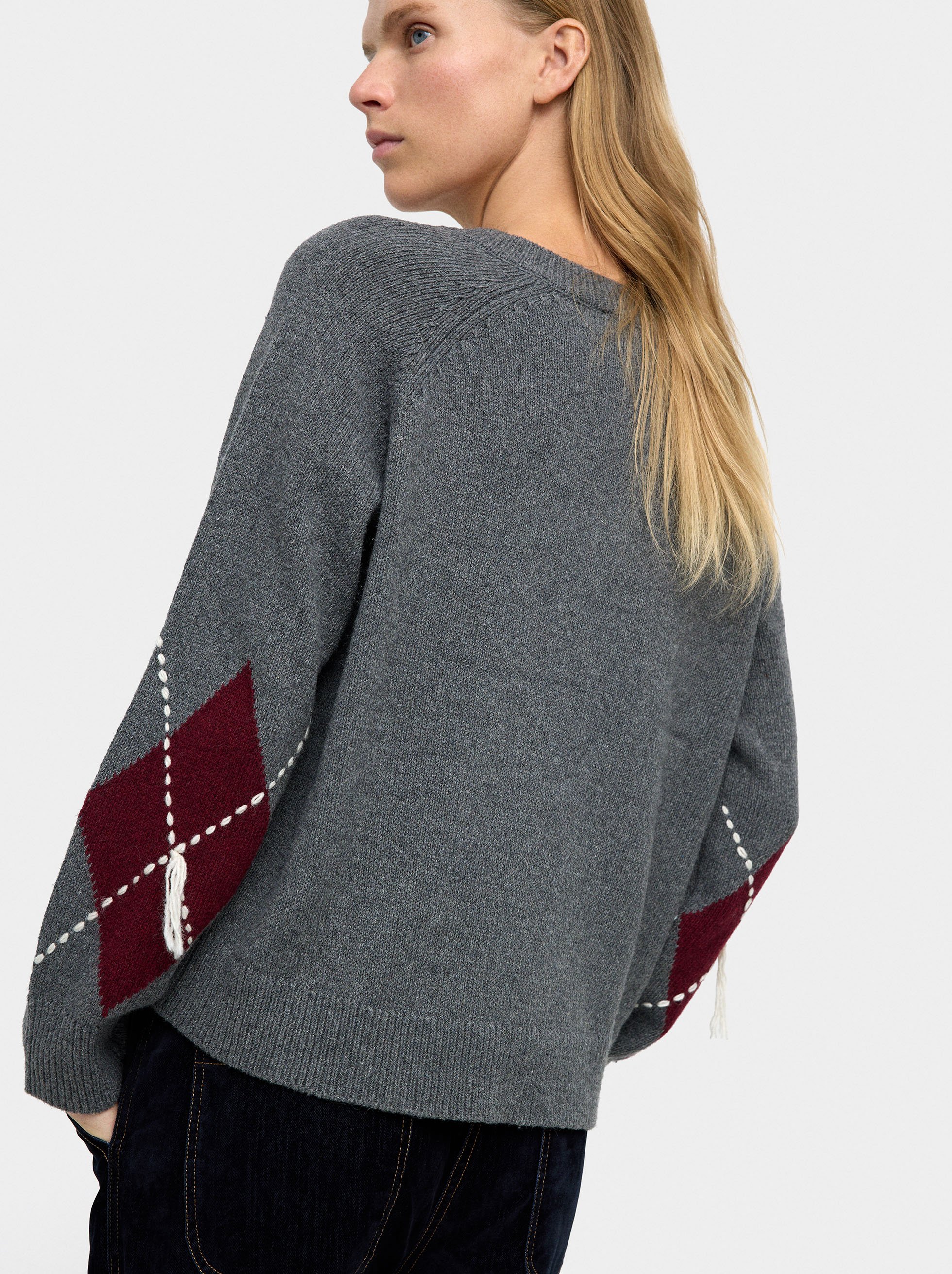 Knit sweater with diamonds and embroidery image number 3.0