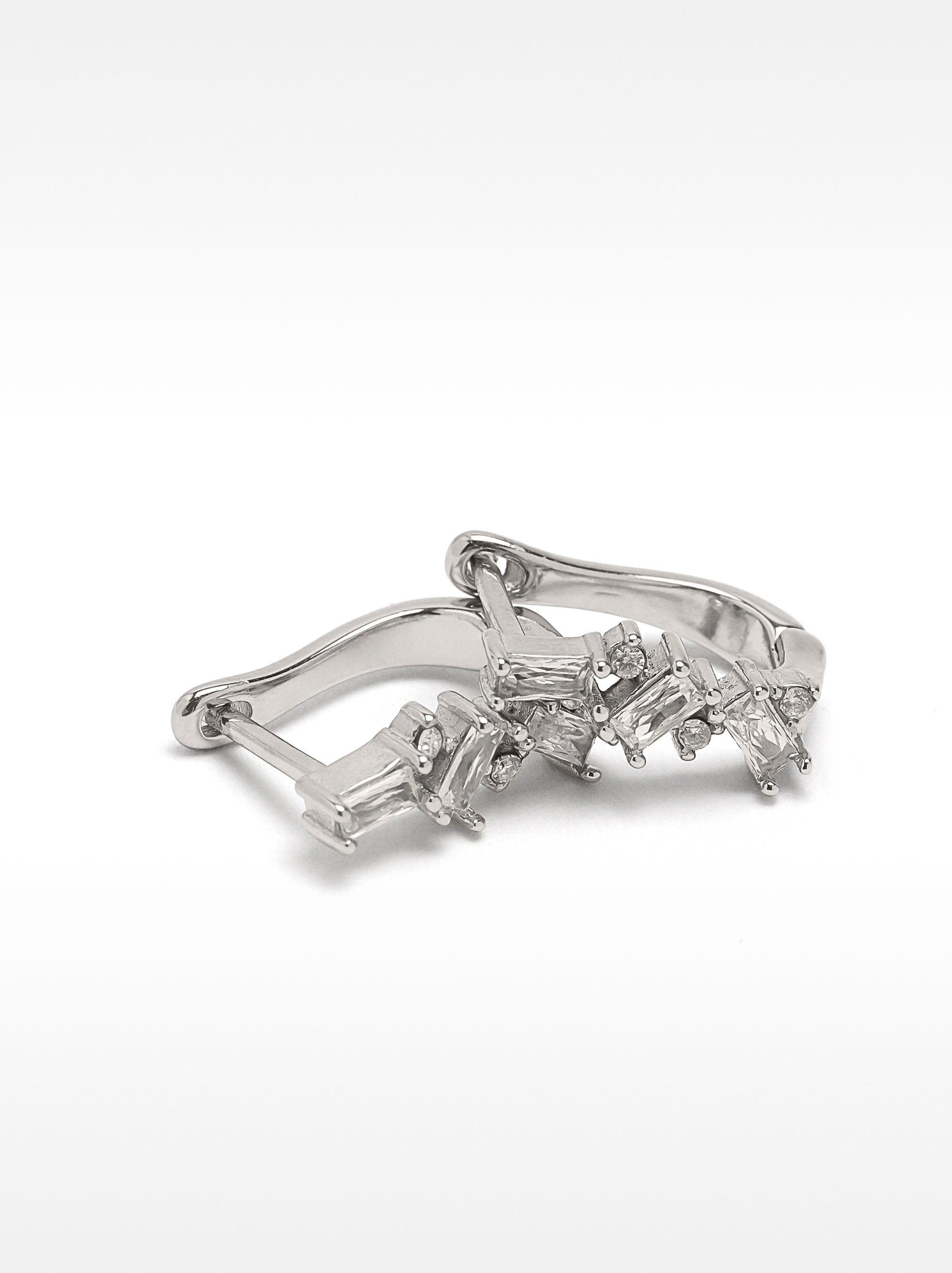 Hoop earrings with crystals - stainless steel image number 1.0