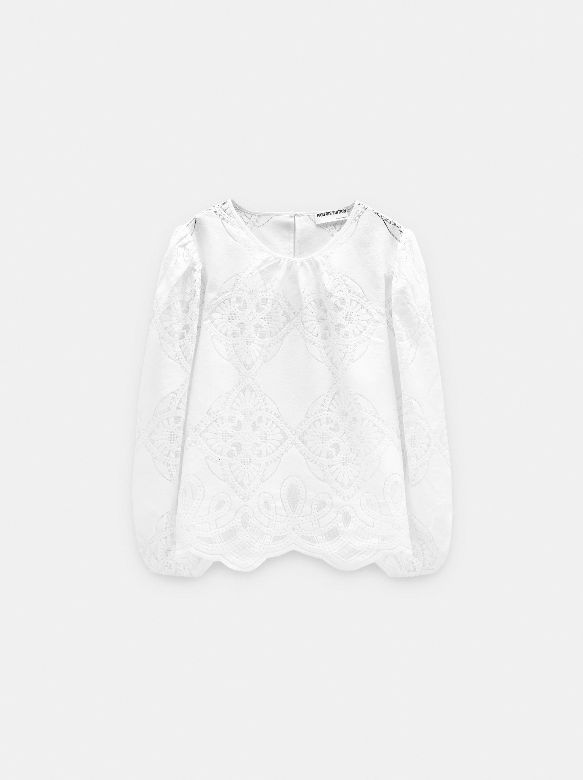 Bluse mit Stickereien und Spitzendetails image number 5.0