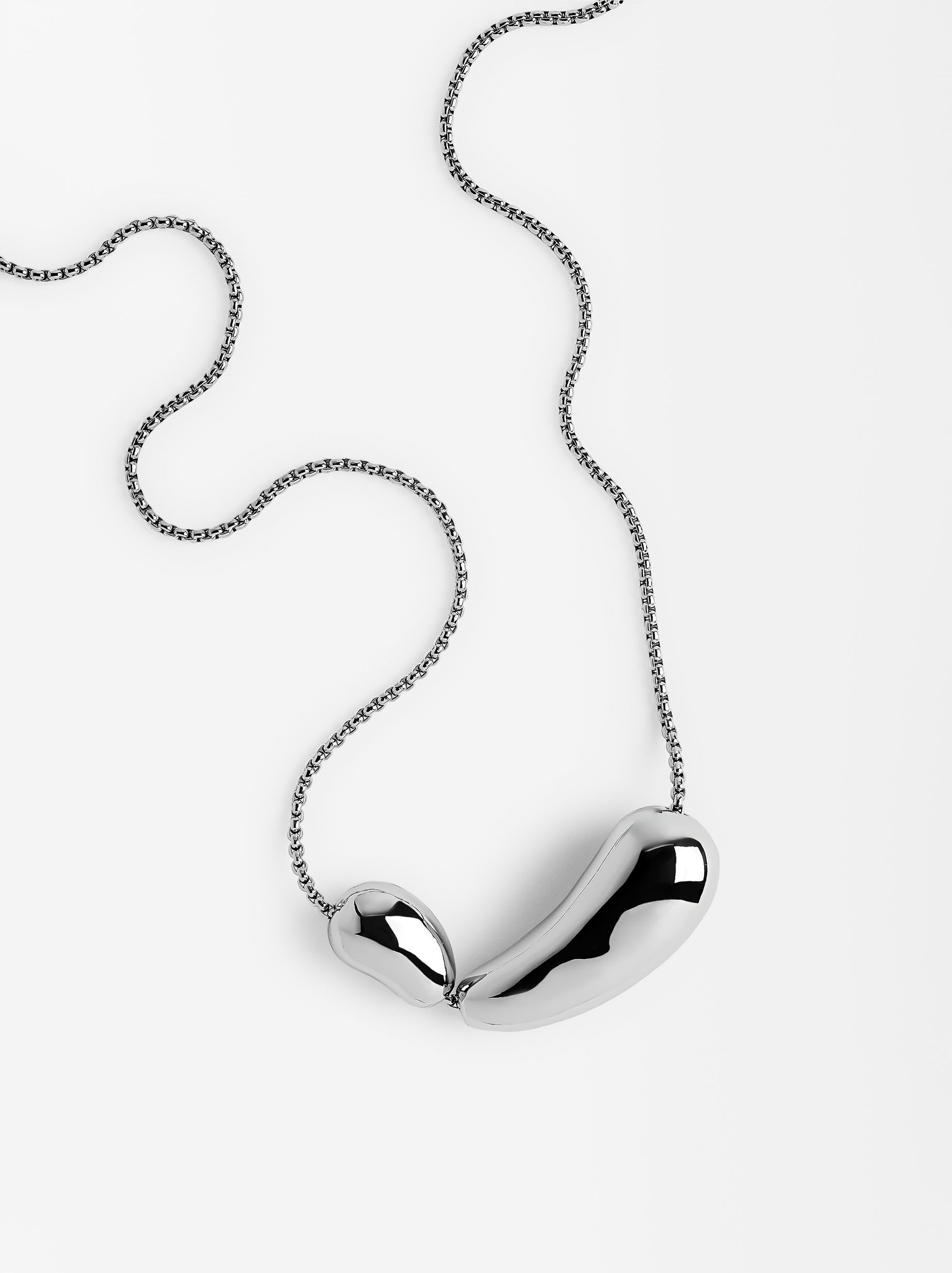Colar longo pendente oval image number 1.0