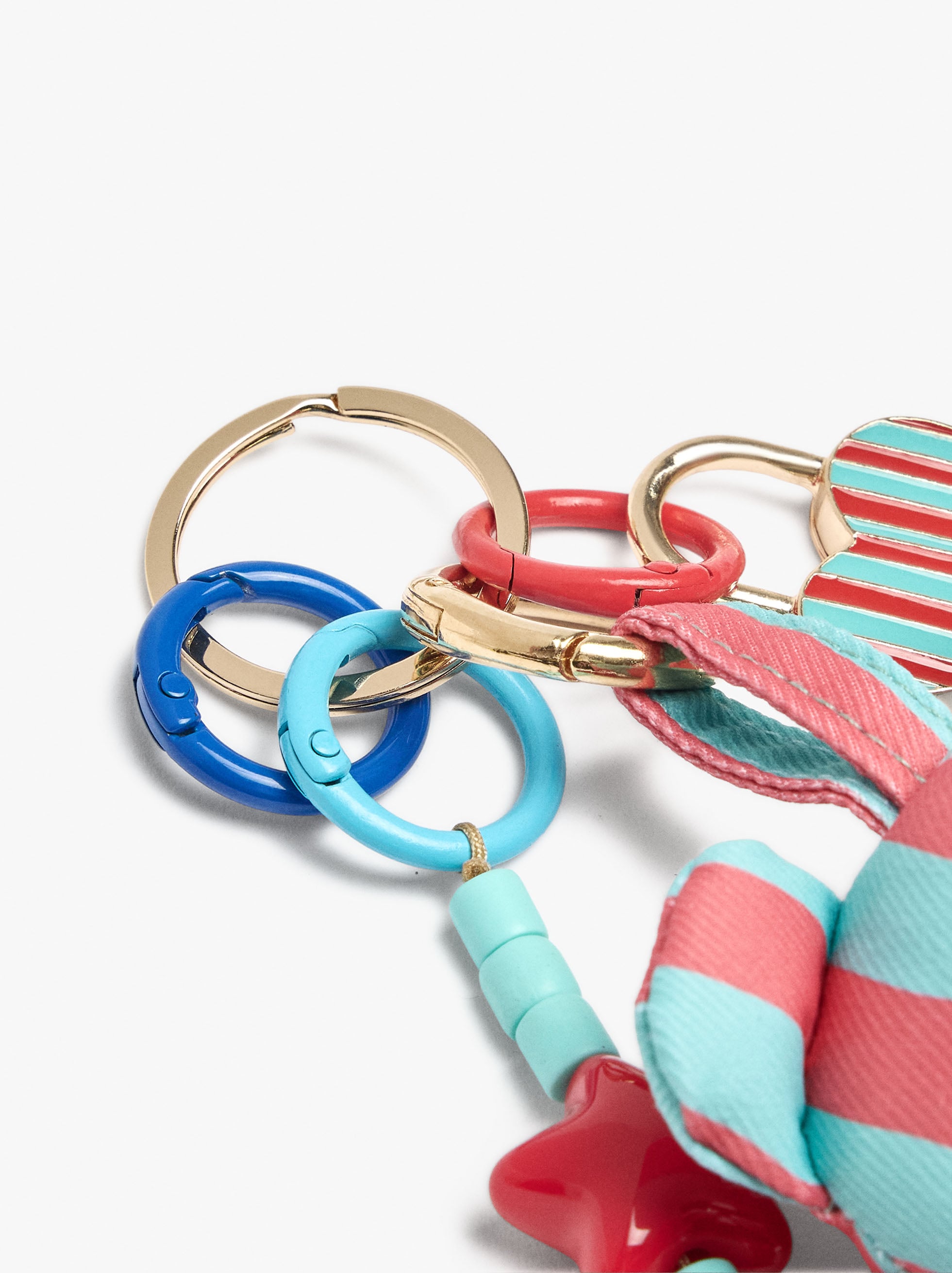 Keychain charm bear with stripes - The Perfect Match image number 3.0