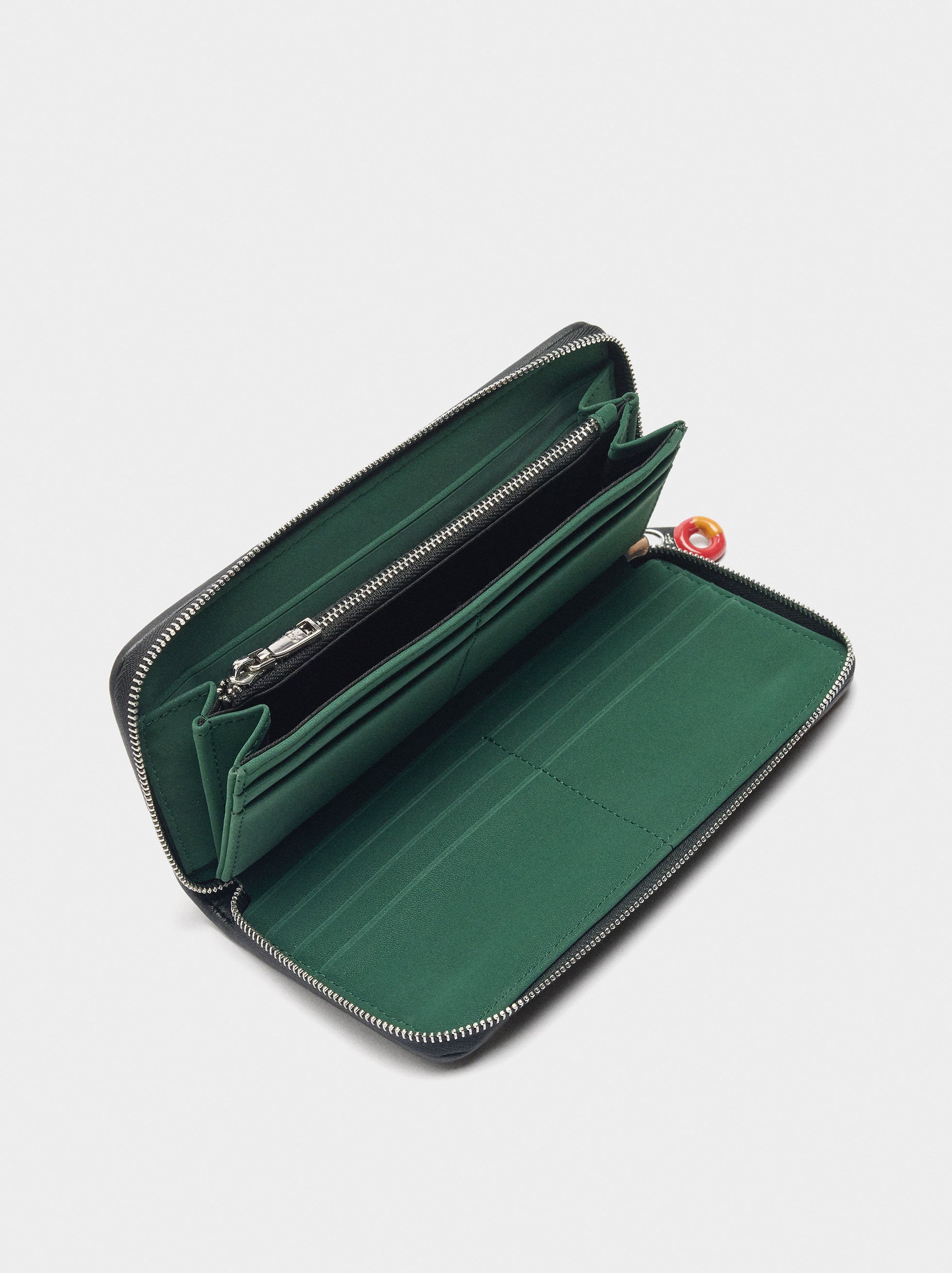 Printed mesh wallet image number 3.0