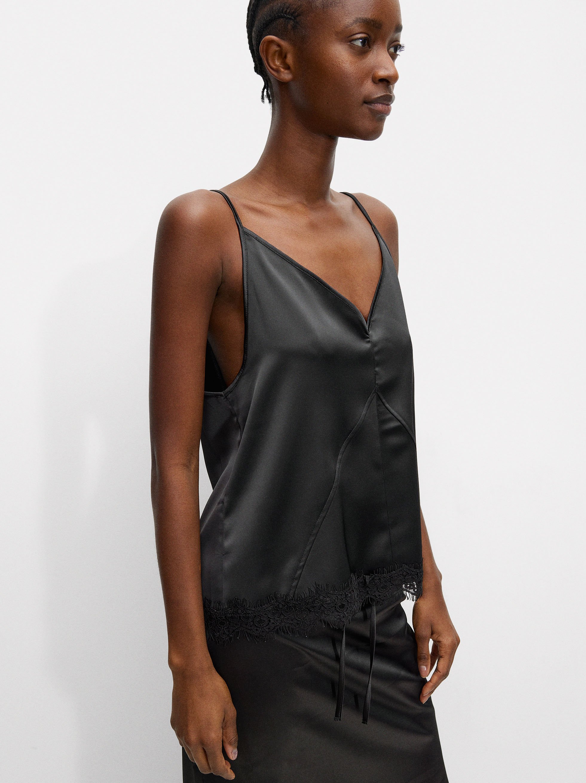 Satin-Top mit Spitze image number 3.0