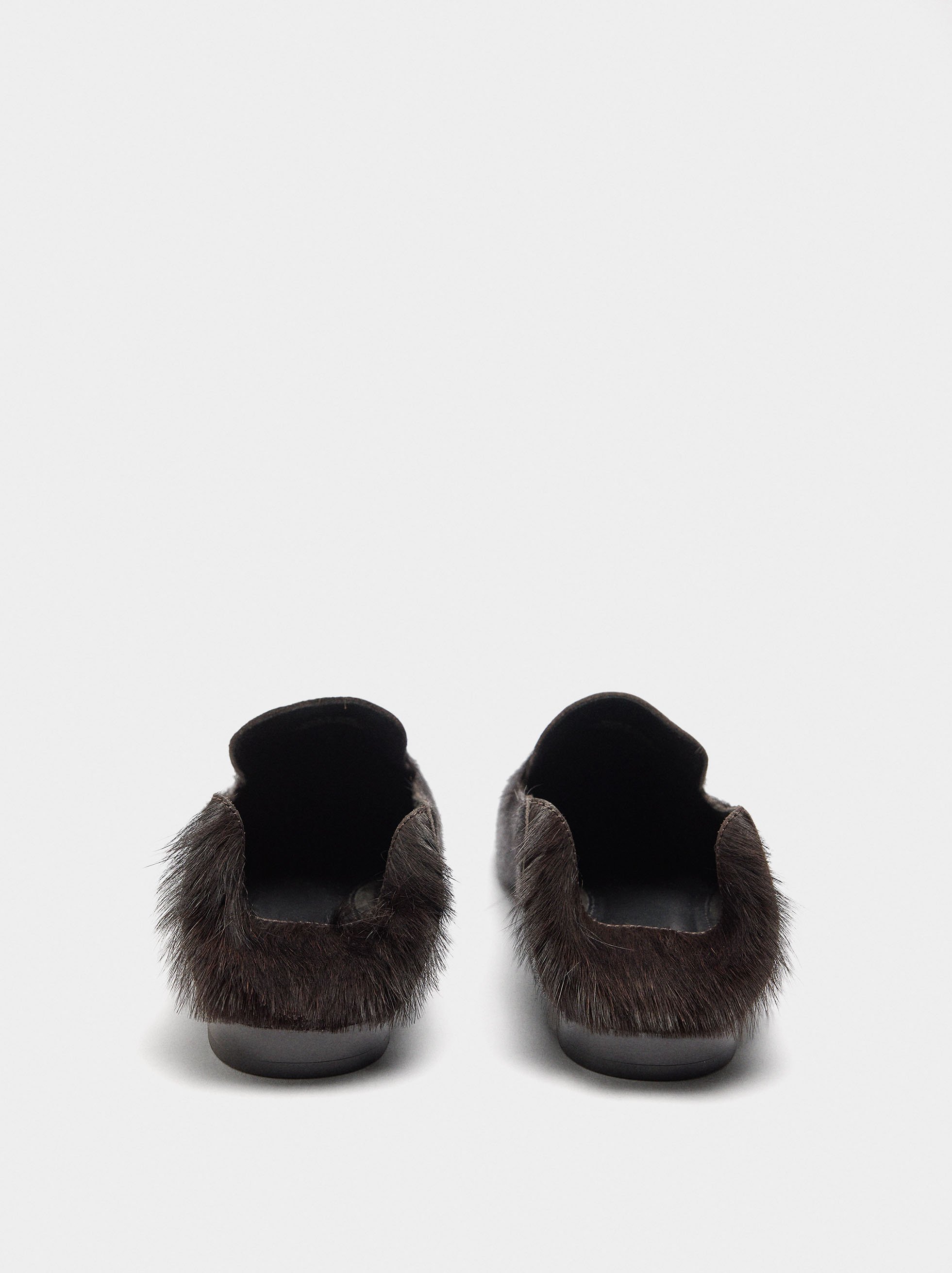 Chaussures plates en cuir image number 4.0
