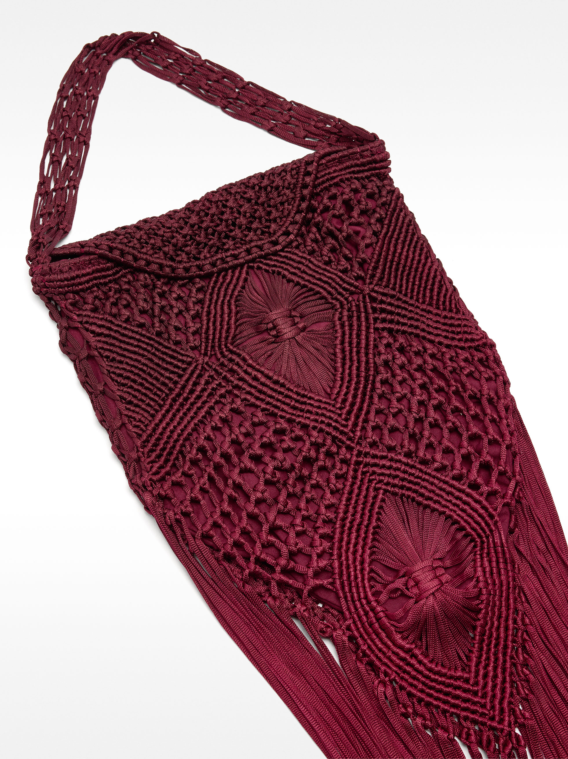 Crochet shoulder bag with fringes image number 1.0