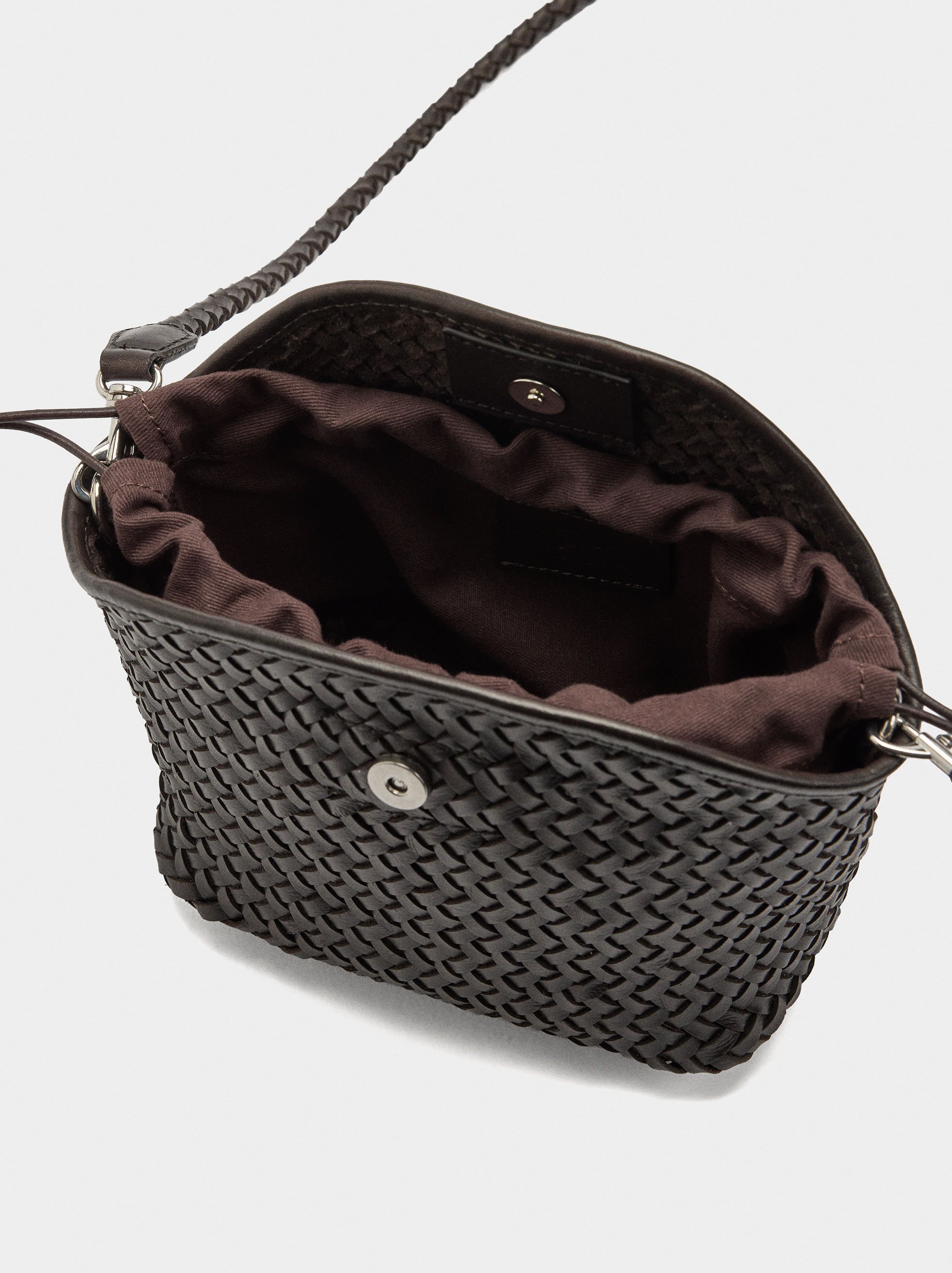 Braided leather crossbody bag image number 5.0