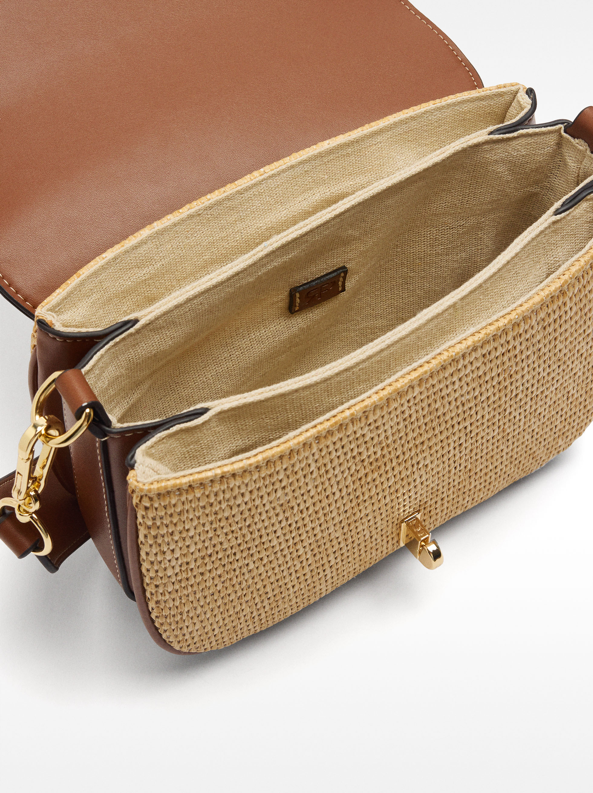 Borsa tracolla in effetto paglia con patta image number 3.0