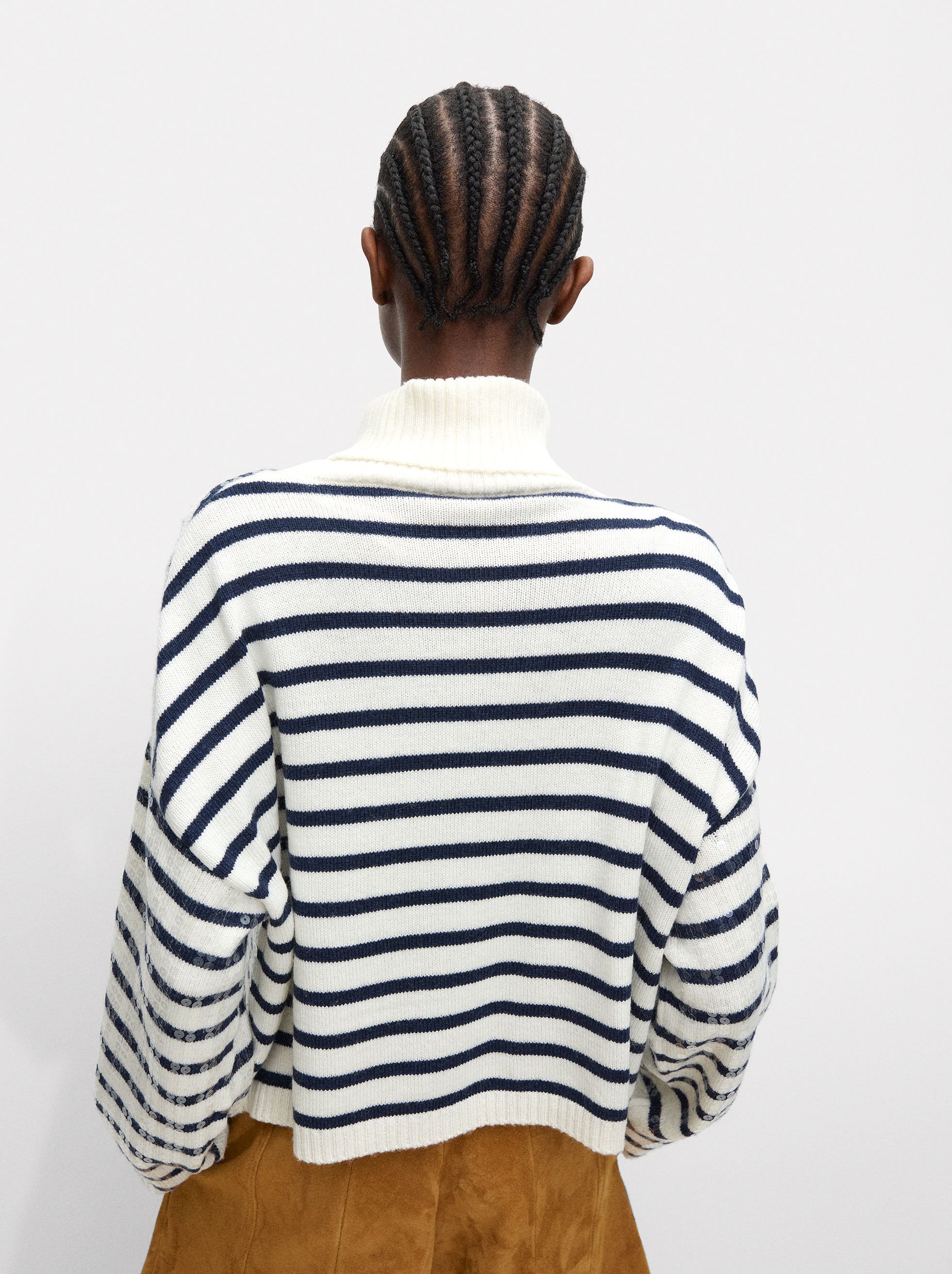 Knit sweater with sequins image number 3.0