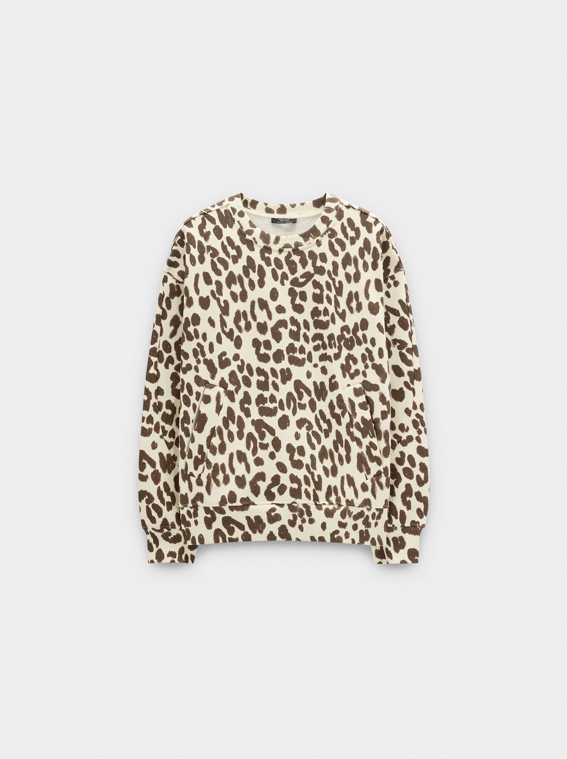Sweatshirt with animal printed design image number 5.0