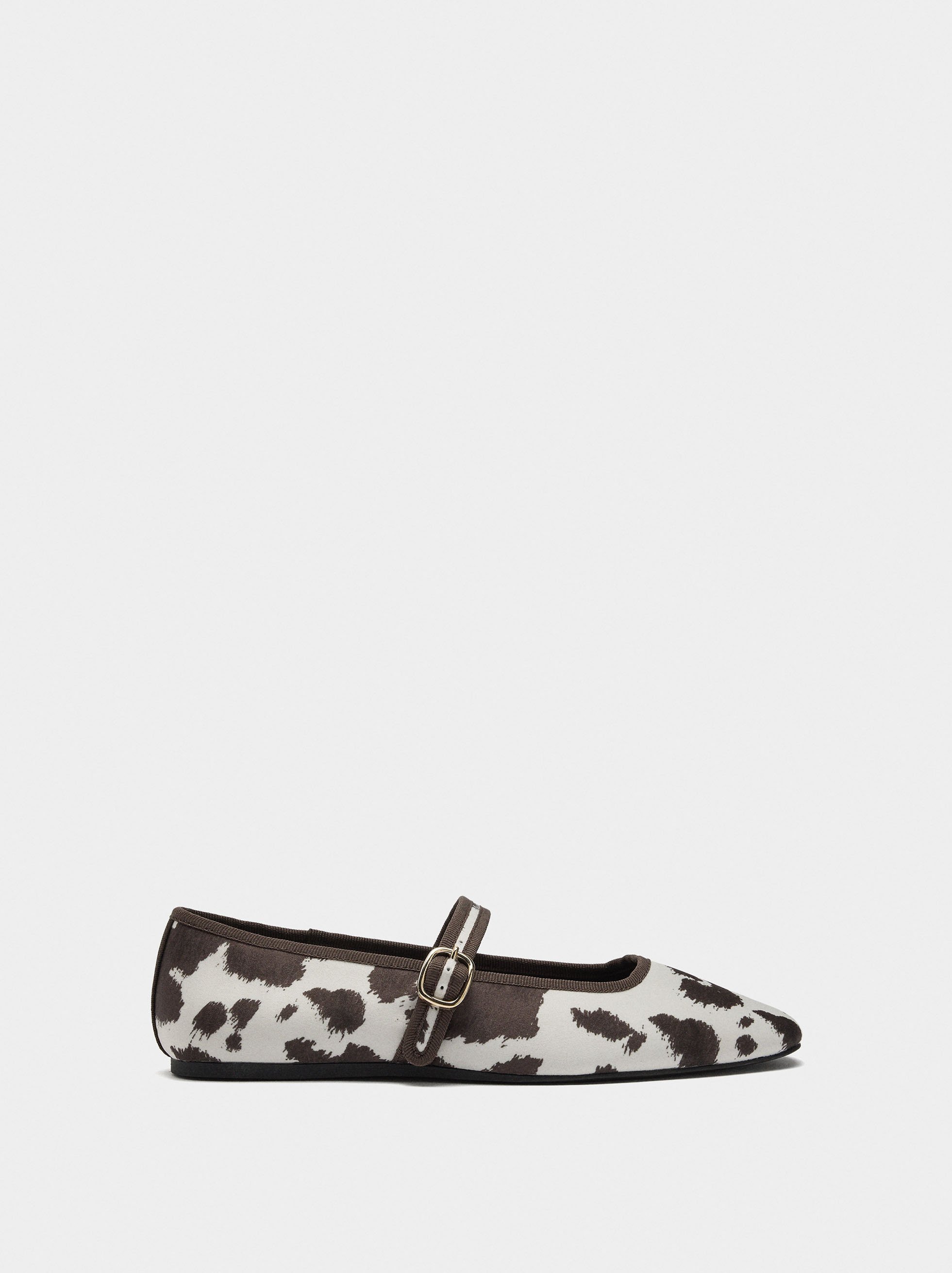 Ballet flats with animal printed pattern image number 1.0