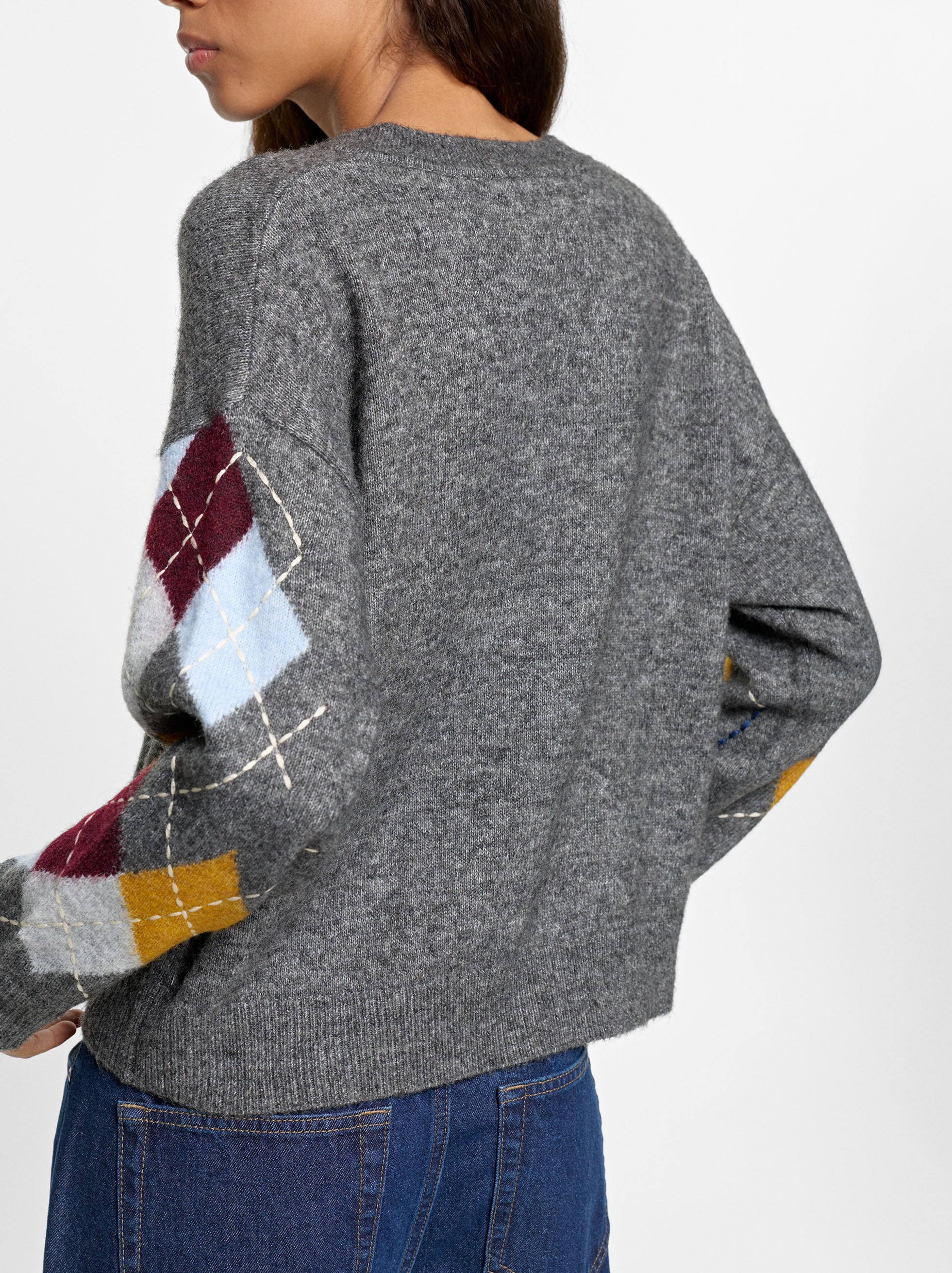 Knit sweater with diamond detail image number 3.0