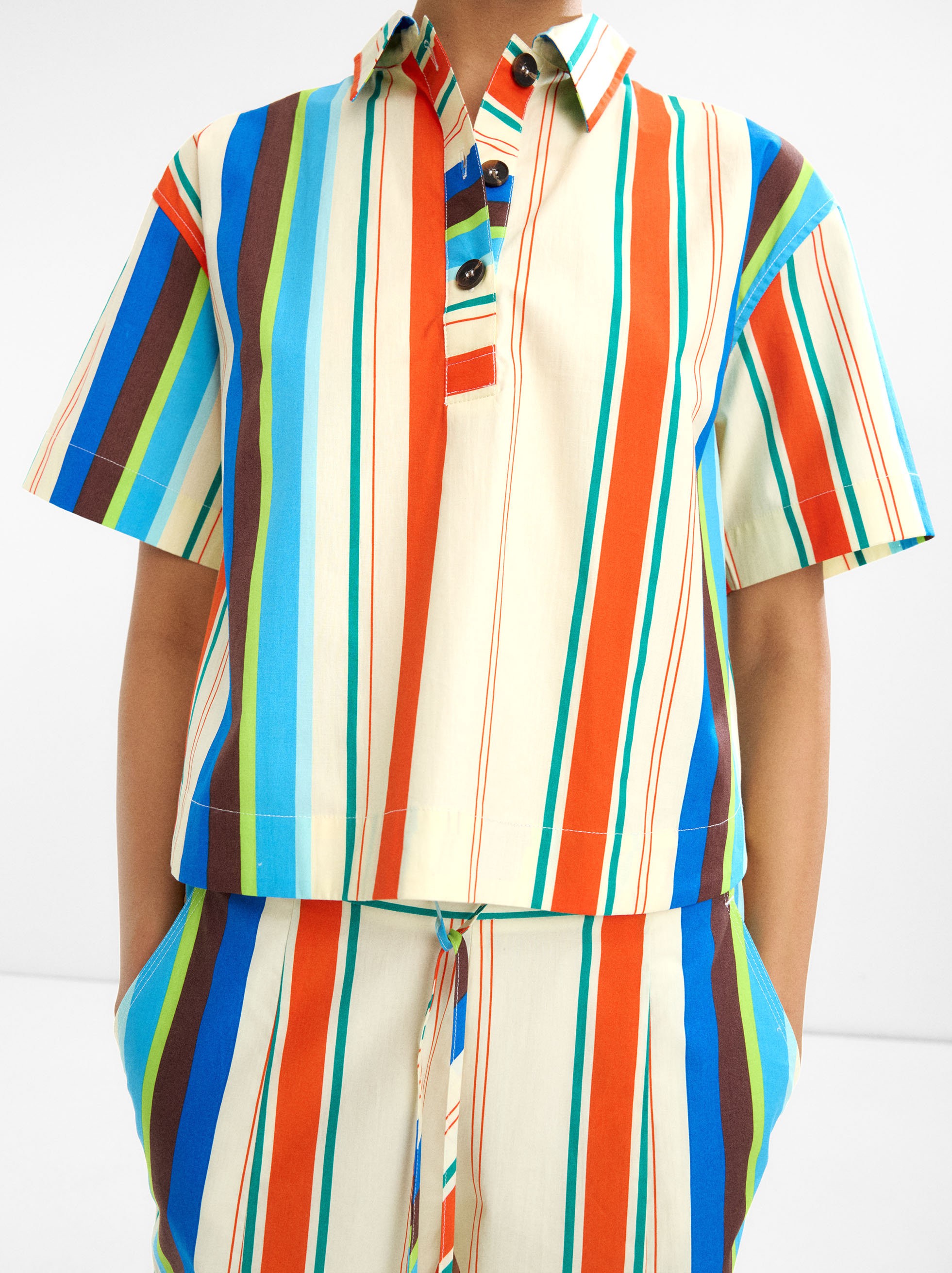 Camicia in cotone 100% a righe image number 4.0