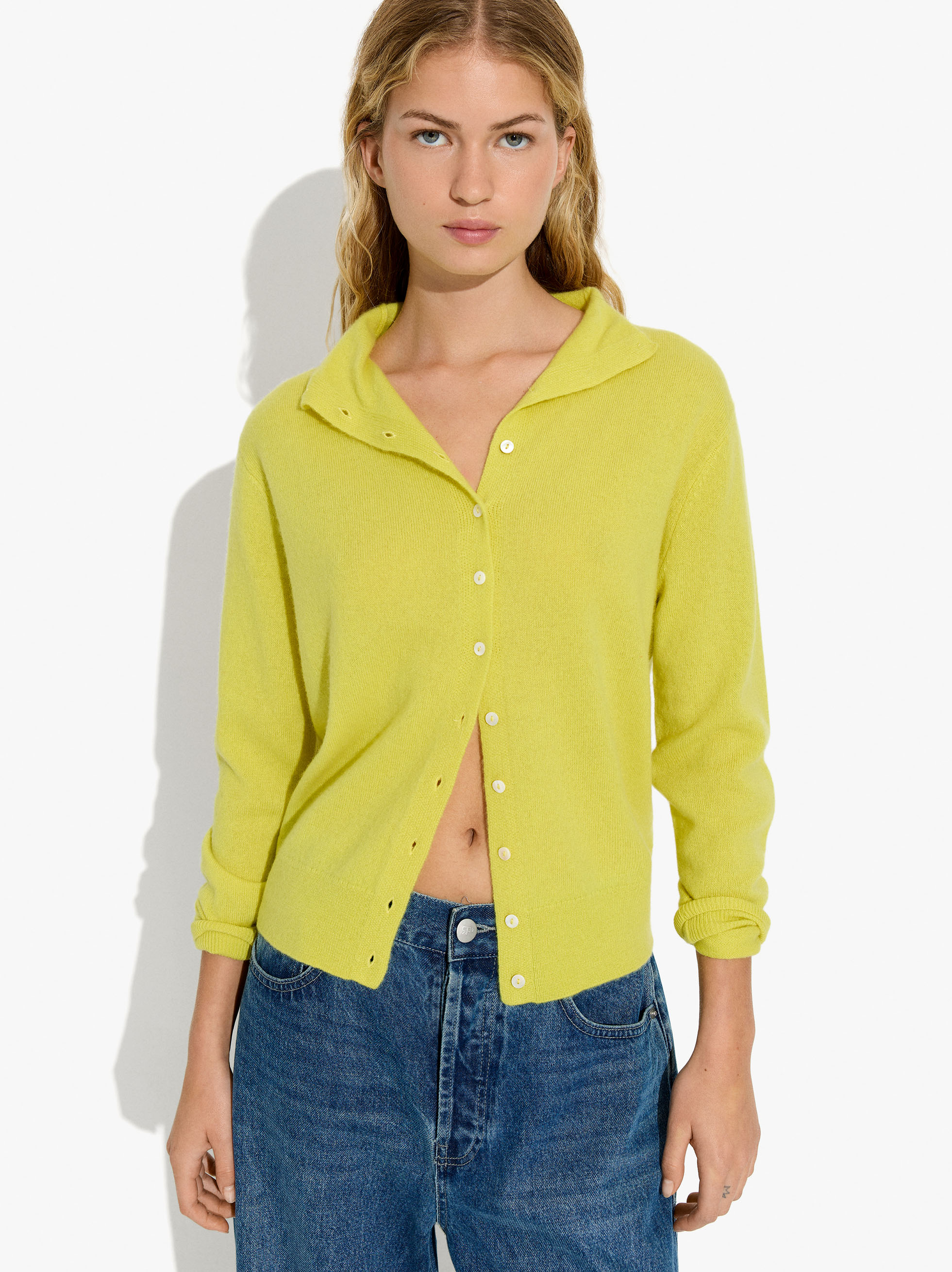 Strickjacke aus 100 % Kaschmir image number 1.0