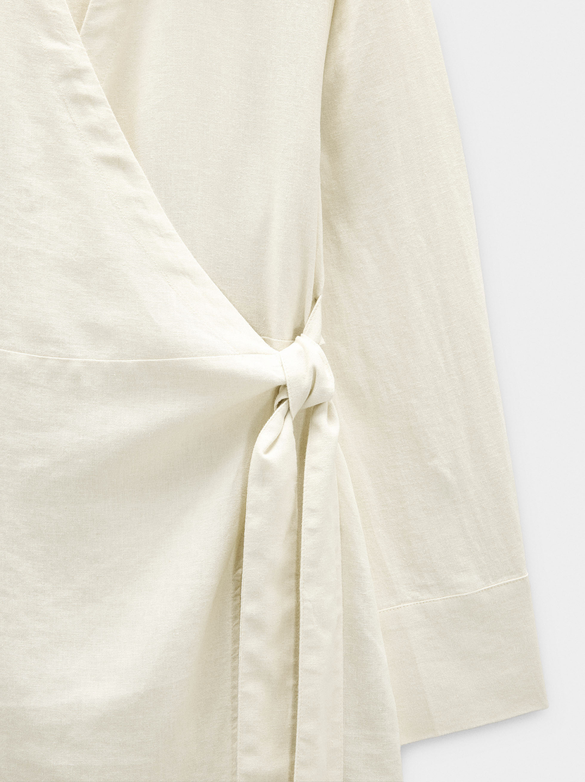 Vestido trespasse com linho image number 6.0