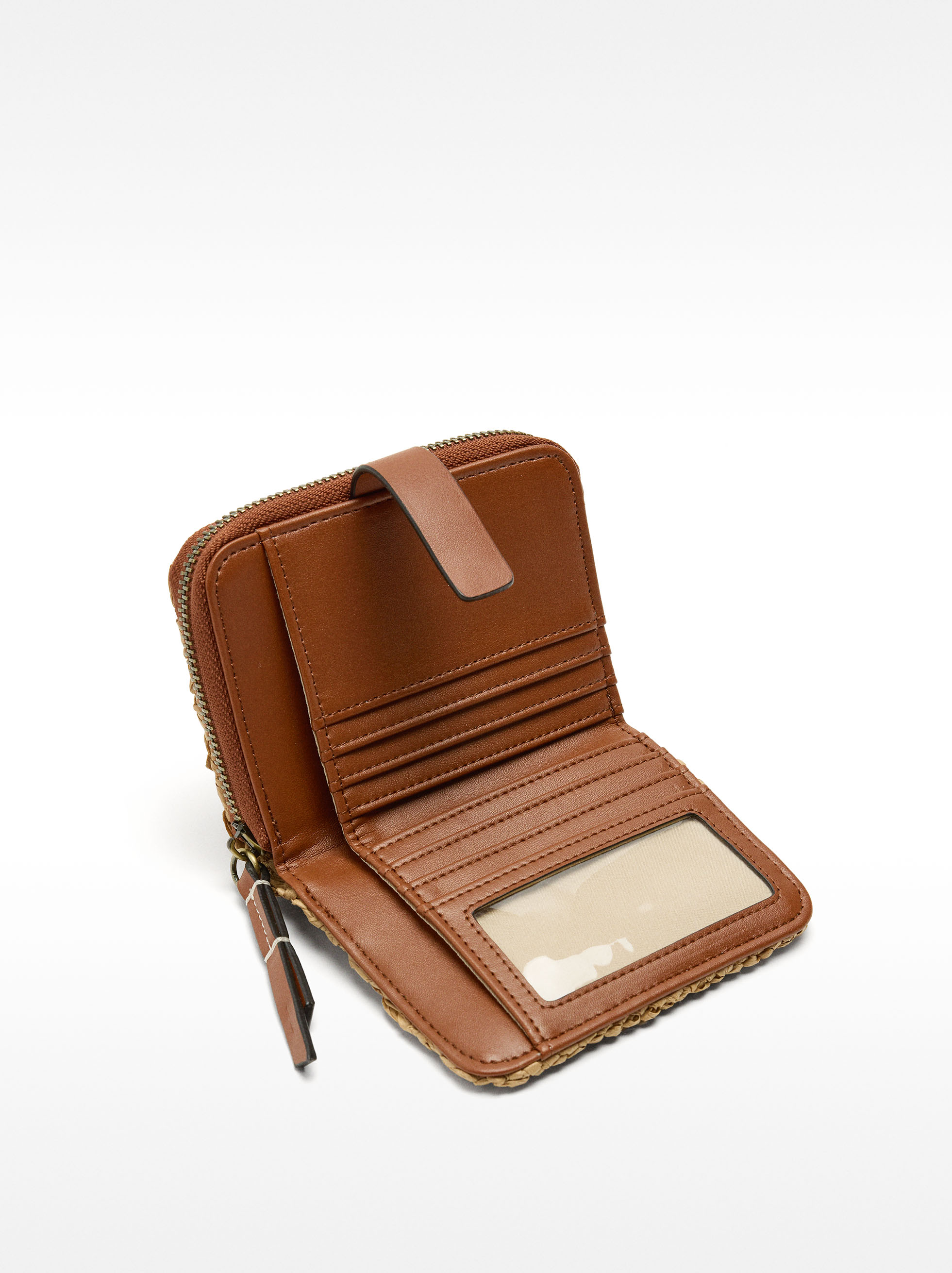 Straw-effect wallet image number 3.0