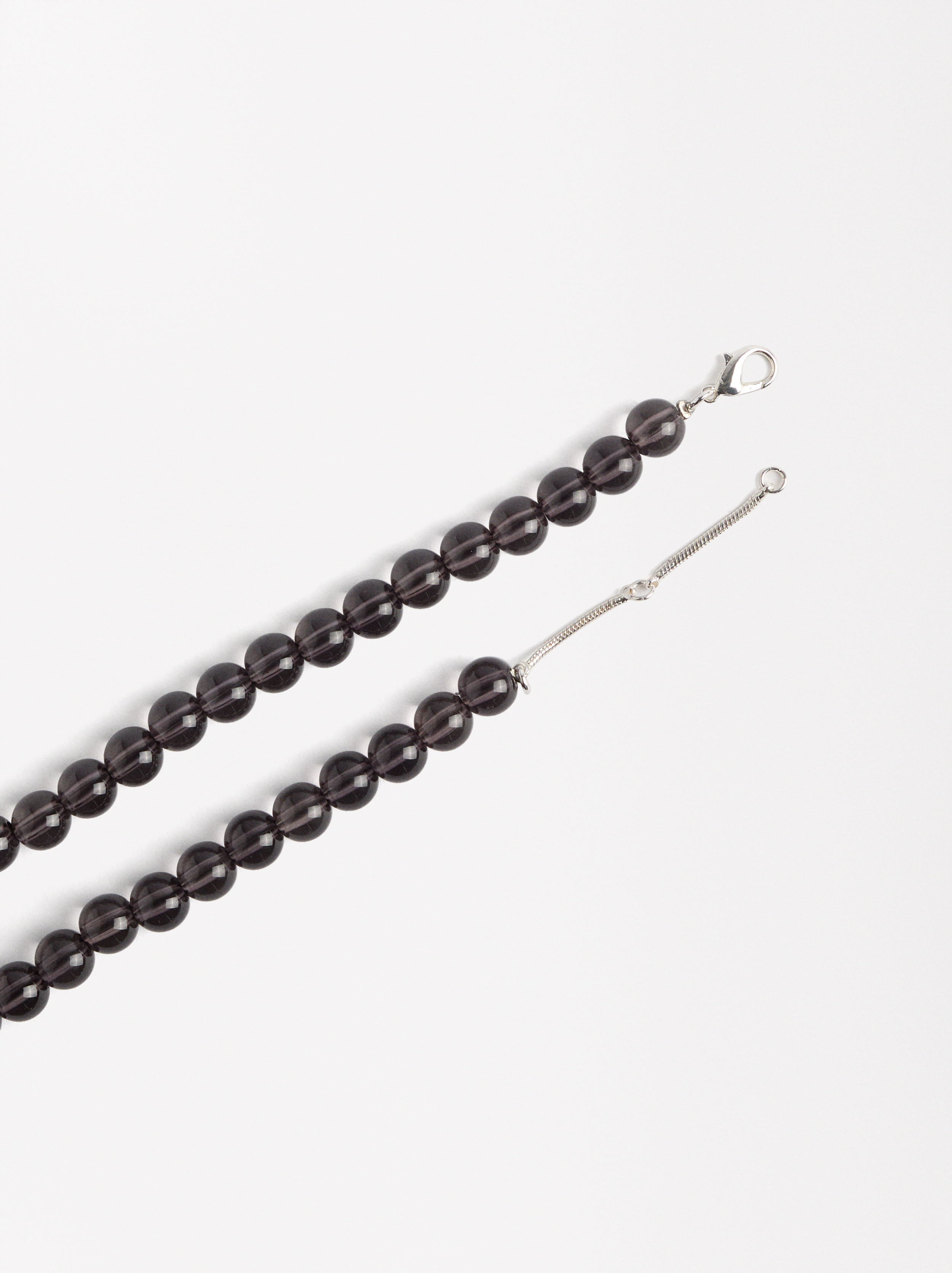 Collier en perles avec pendentif sphère image number 2.0