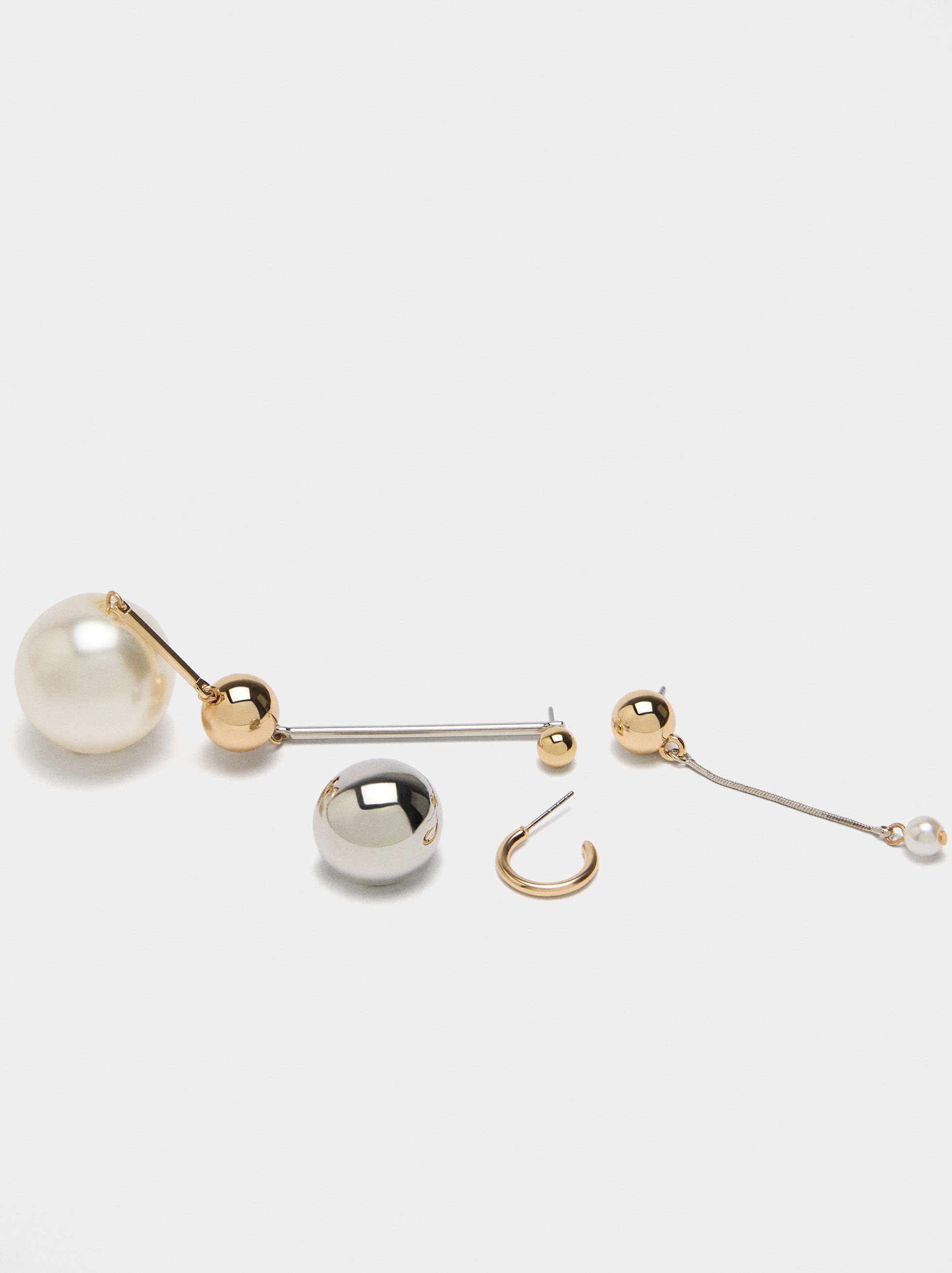 Asymmetric earrings set with pearls image number 2.0