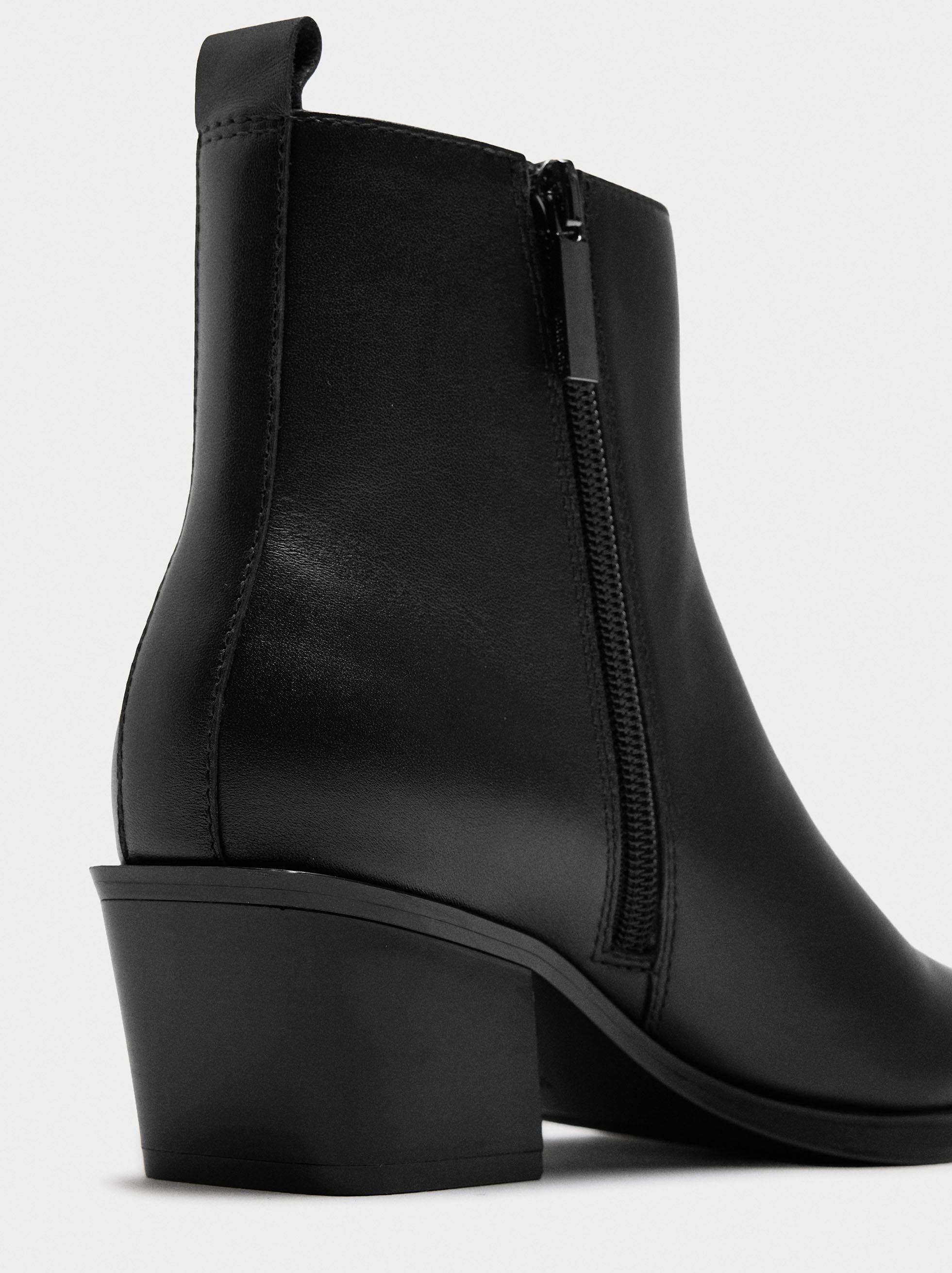 Leather ankle boots with wide heel image number 5.0
