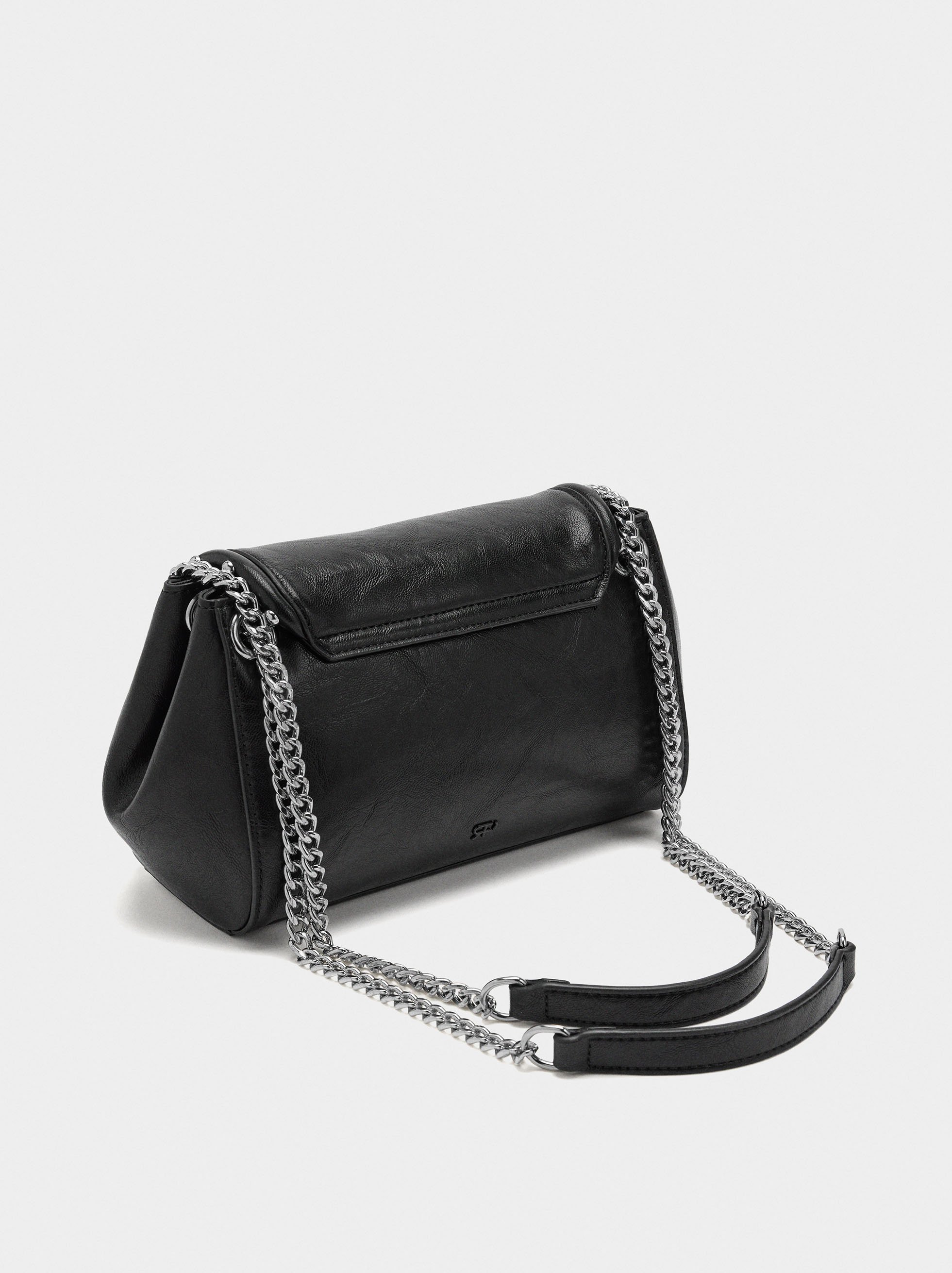 Mala de ombro com aba e tachas image number 3.0