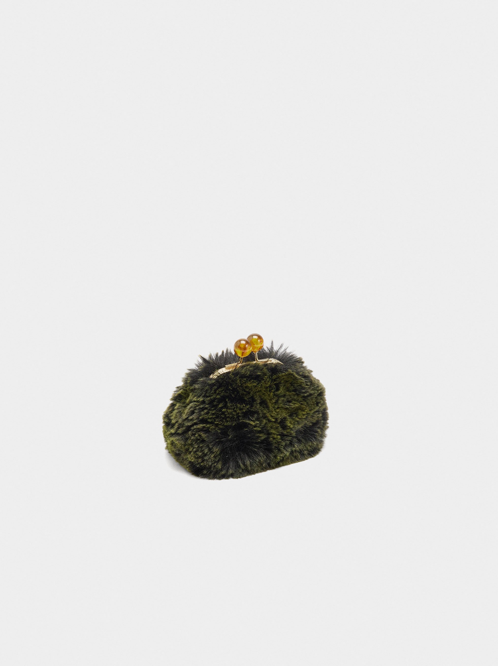 Fur-effect coin purse image number 2.0