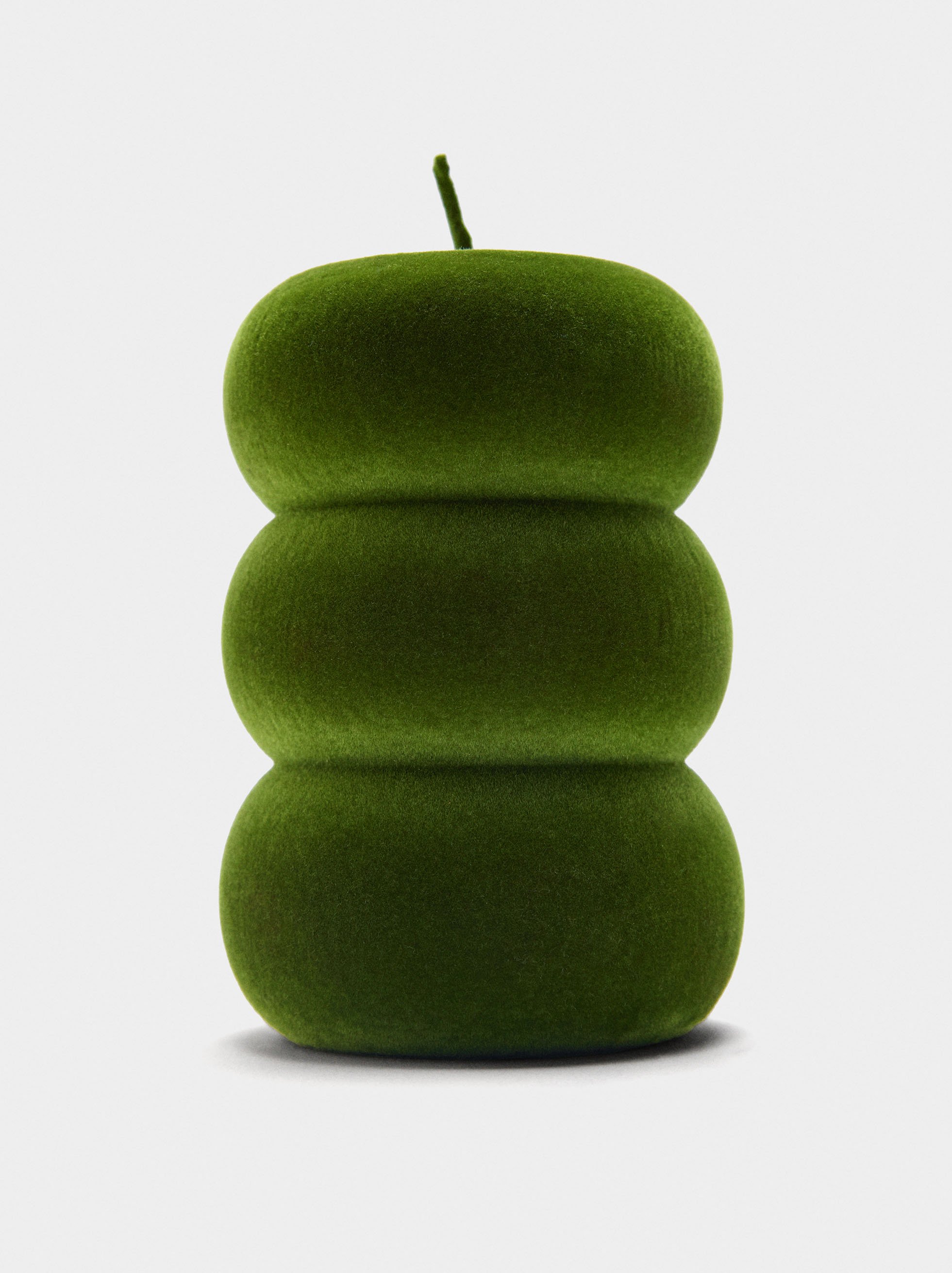 Dekorative Kerze aus Textur mit samtartiger Oberfläche image number 2.0