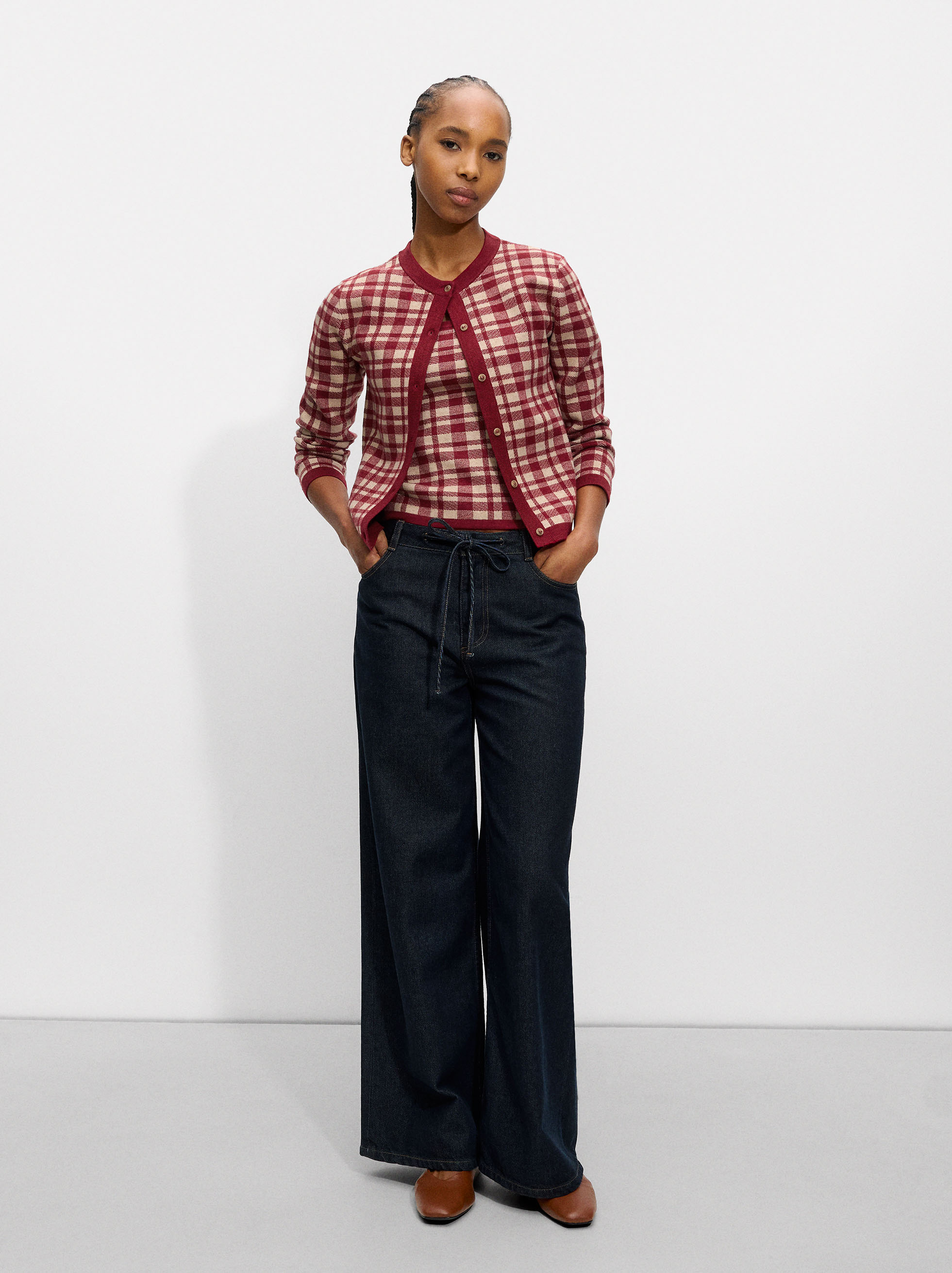 Jacquard knit cardigan with check pattern image number 4.0
