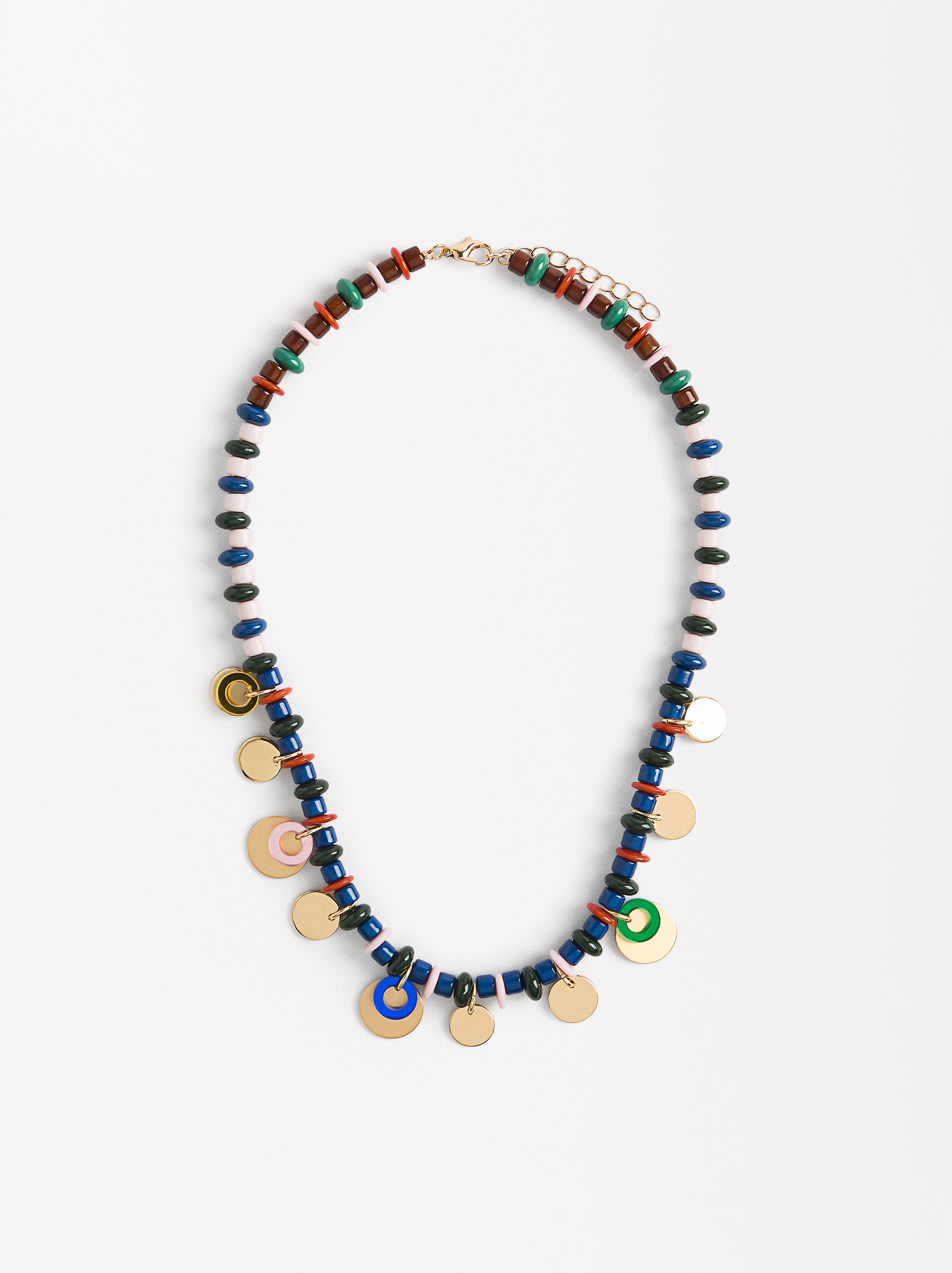 Short necklace with beads and medals image number 0.0