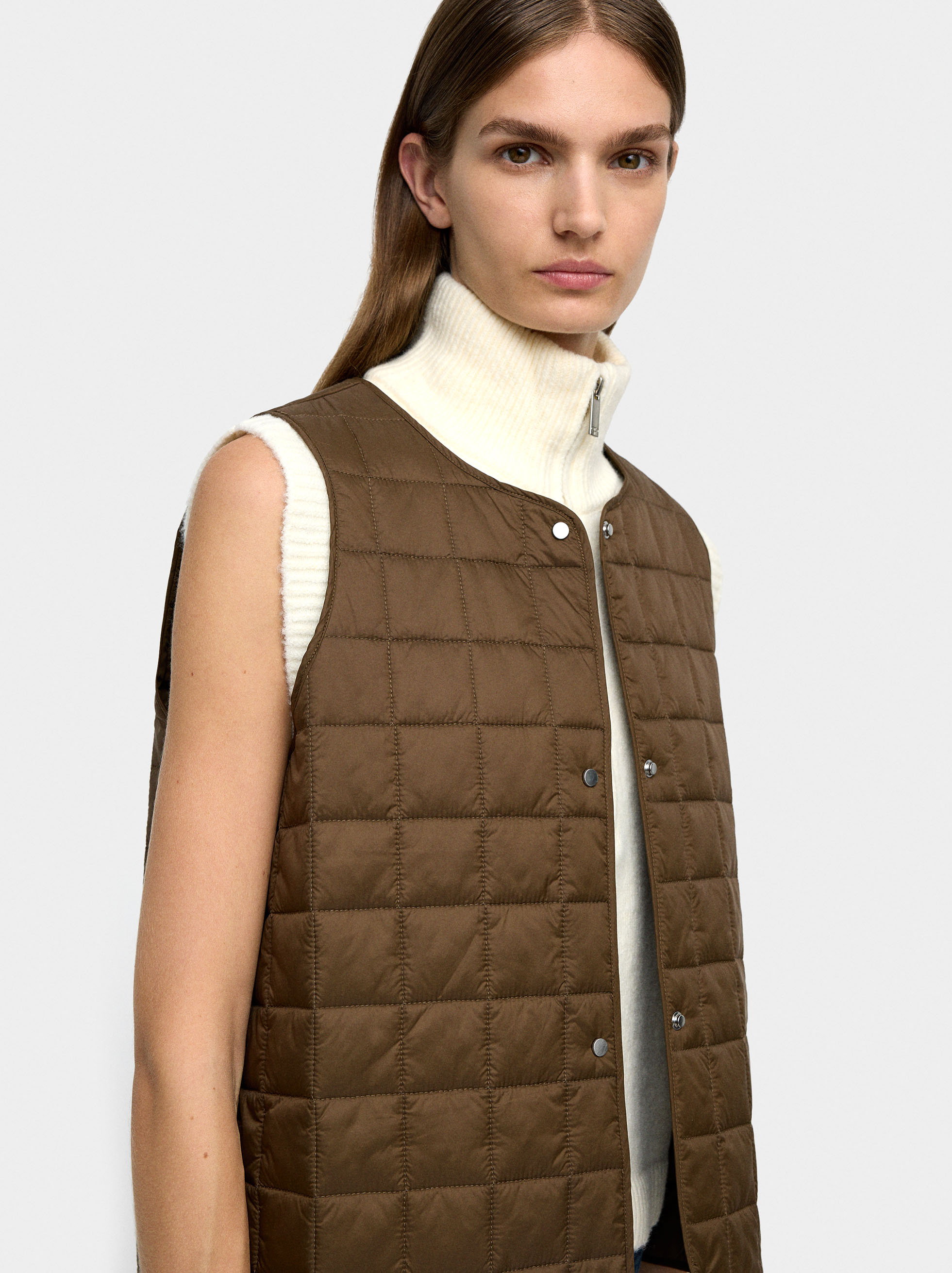 Jacket with hood and vest image number 5.0