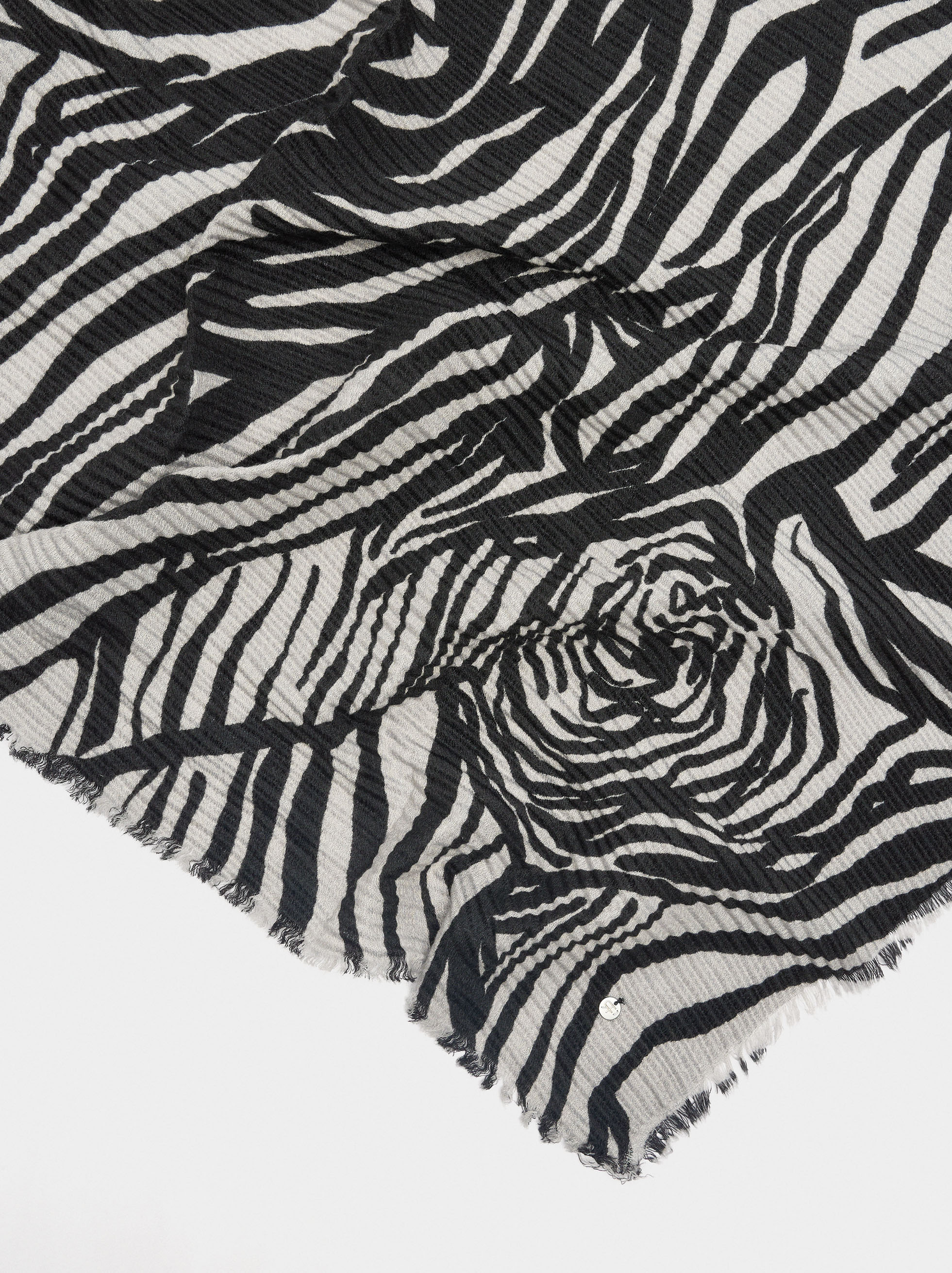 Pañuelo estampado con textura image number 2.0