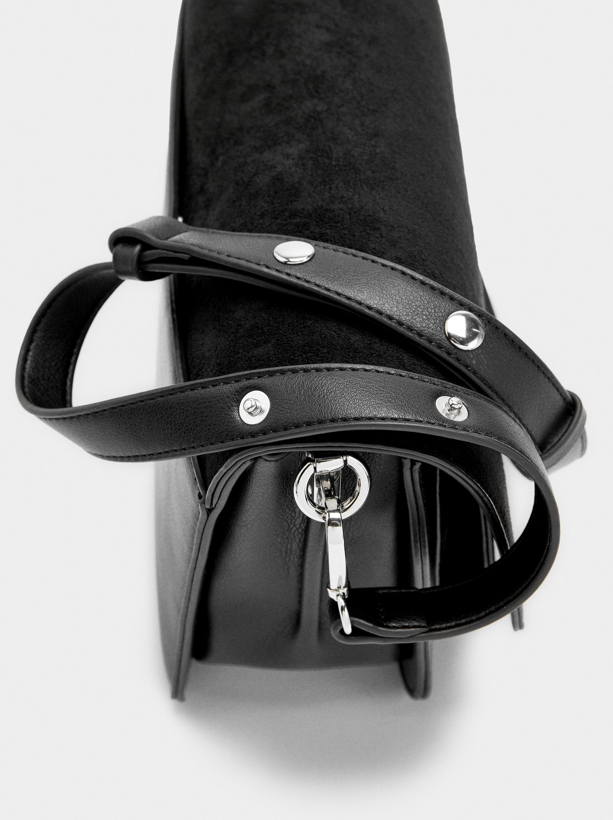 Bolso bandolera con solapa image number 1.0