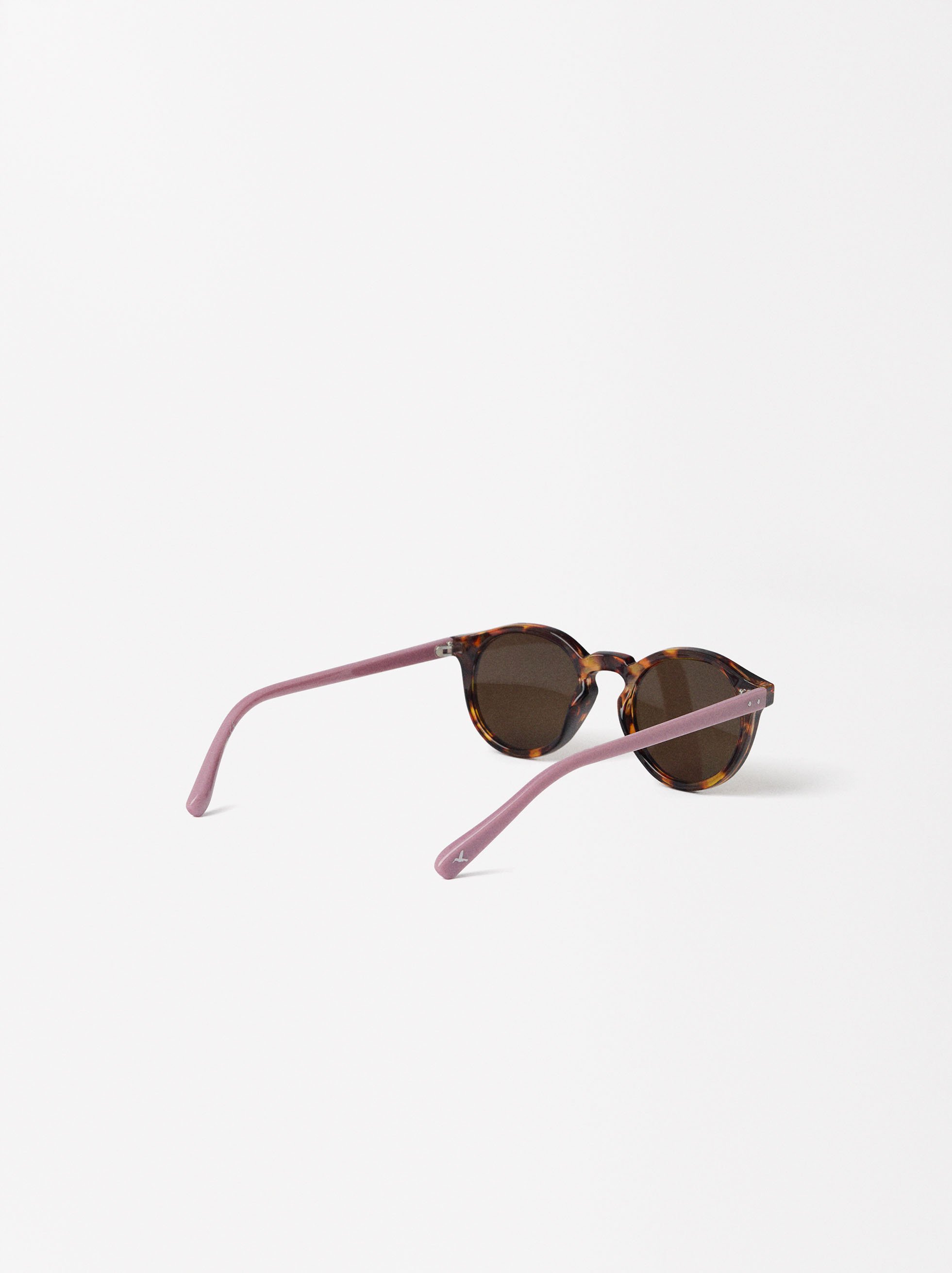 Round sunglasses  image number 2.0
