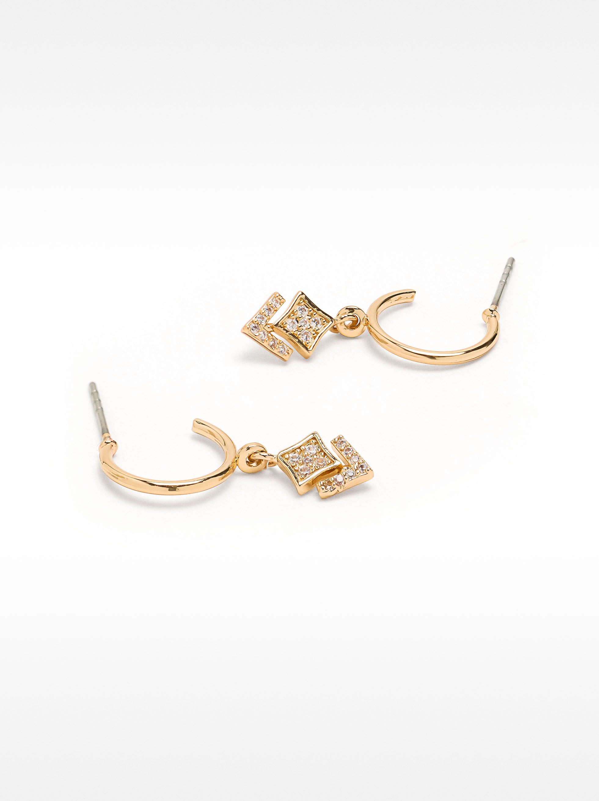 Hoops diamond-shaped zirconias image number 1.0