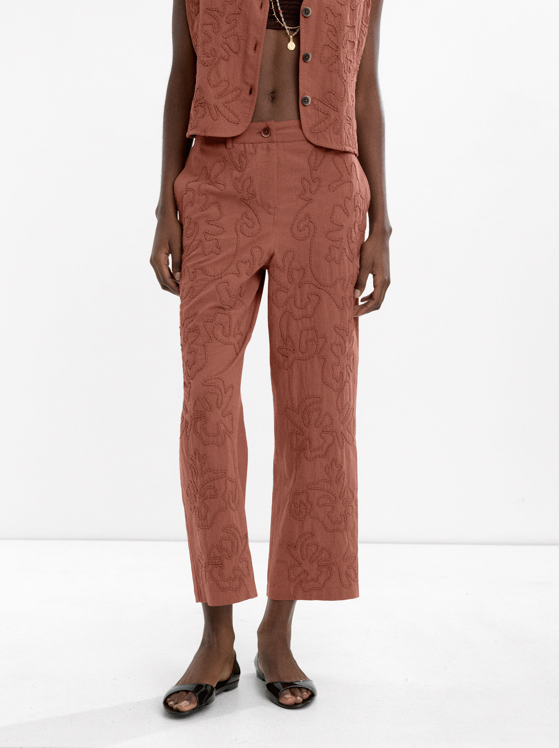 Pantalon avec broderies 100 % coton image number 1.0