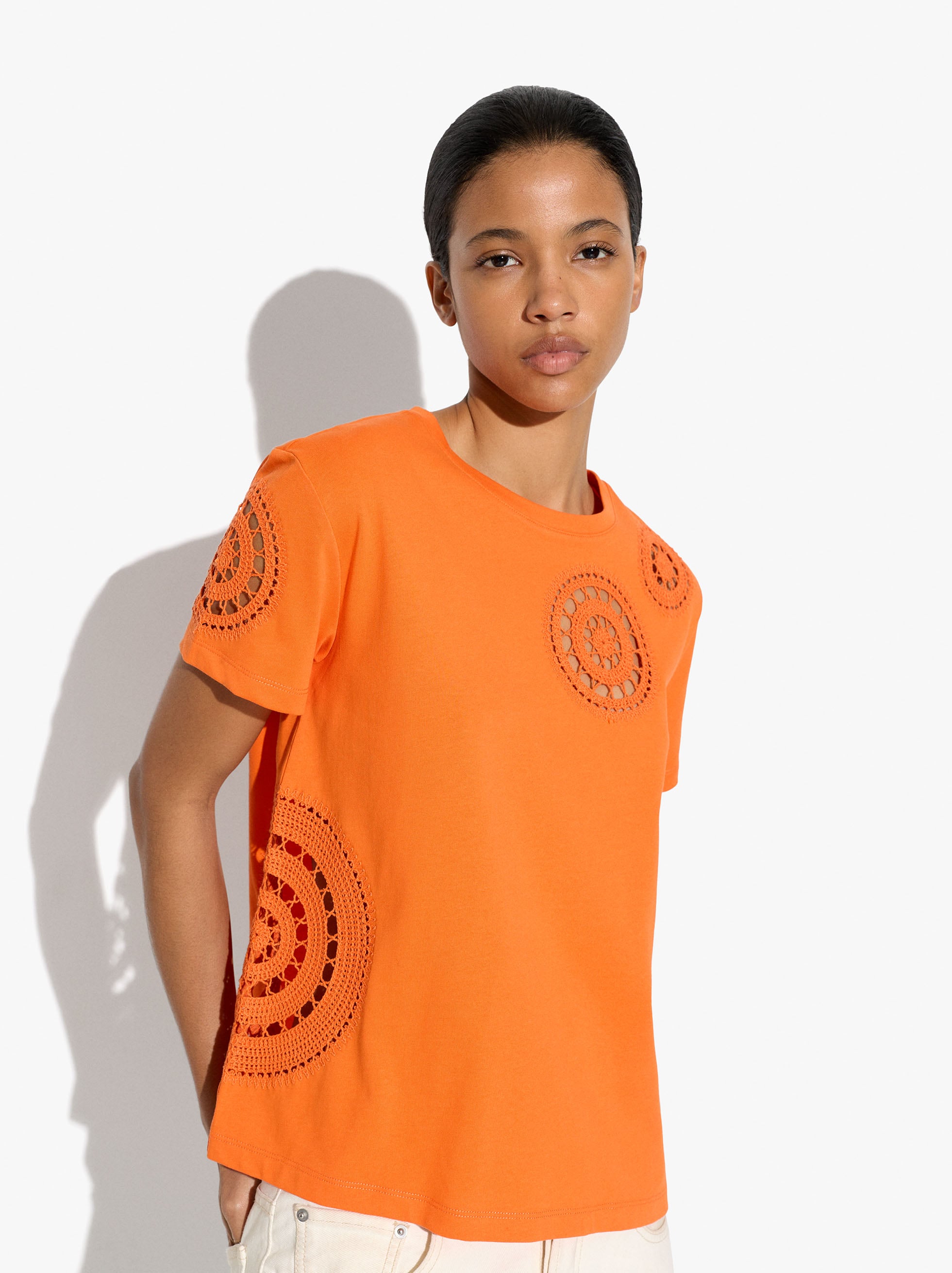 Camiseta con detalles en croch&eacute; 100% algod&oacute;n image number 1.0