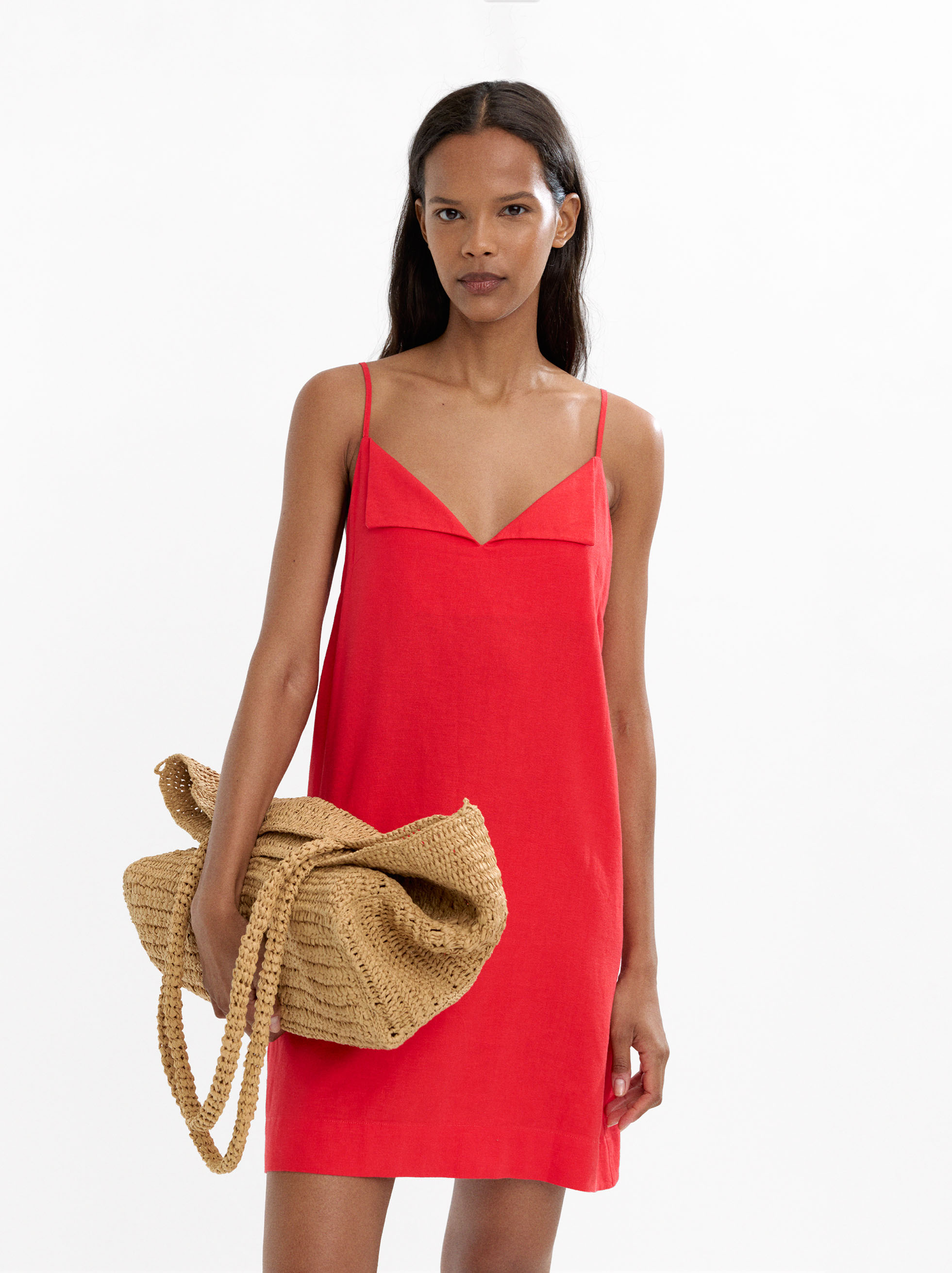 Vestido corto con tirantes mezcla de lino