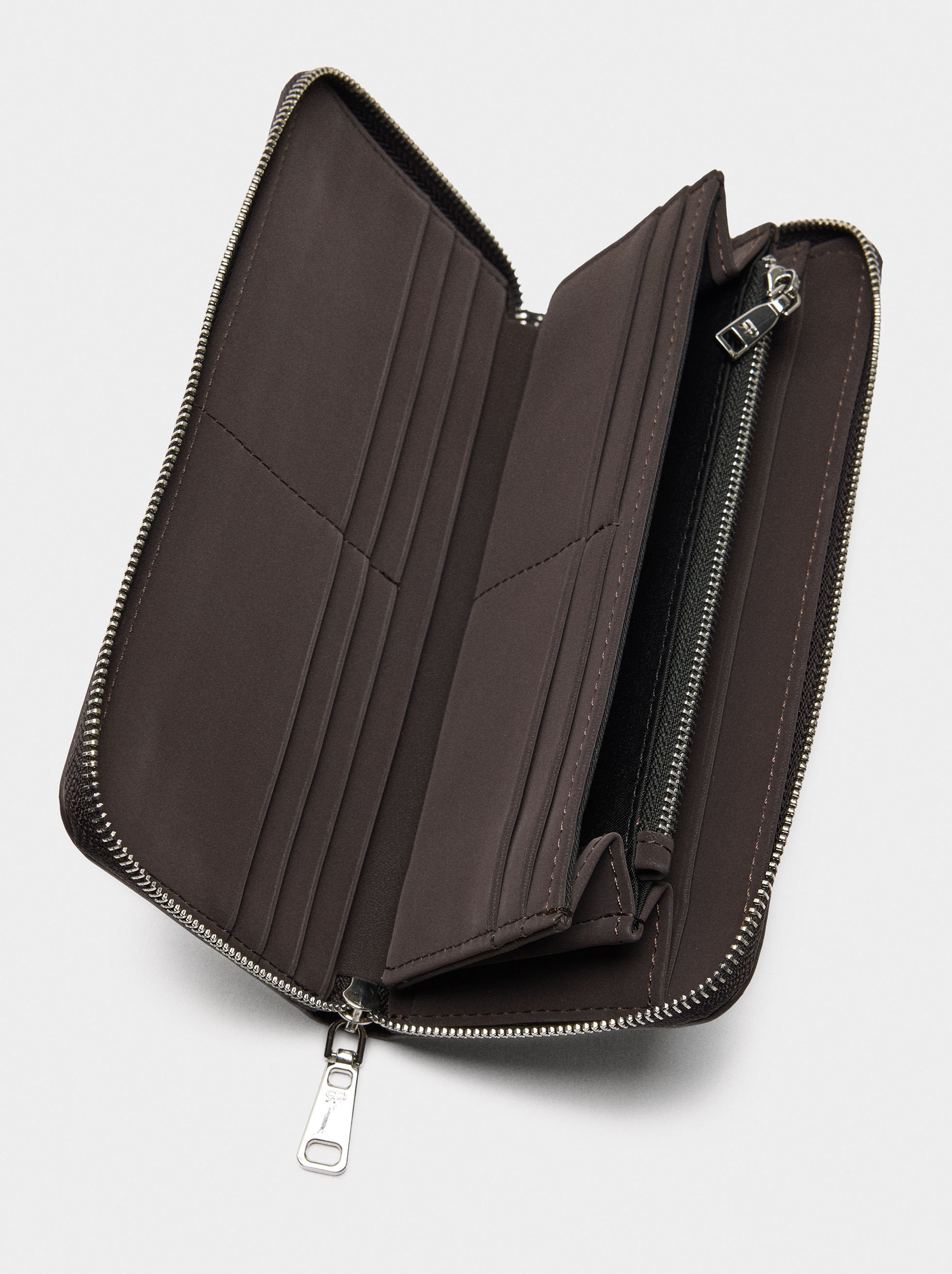 Soft texture wallet with zipper image number 3.0