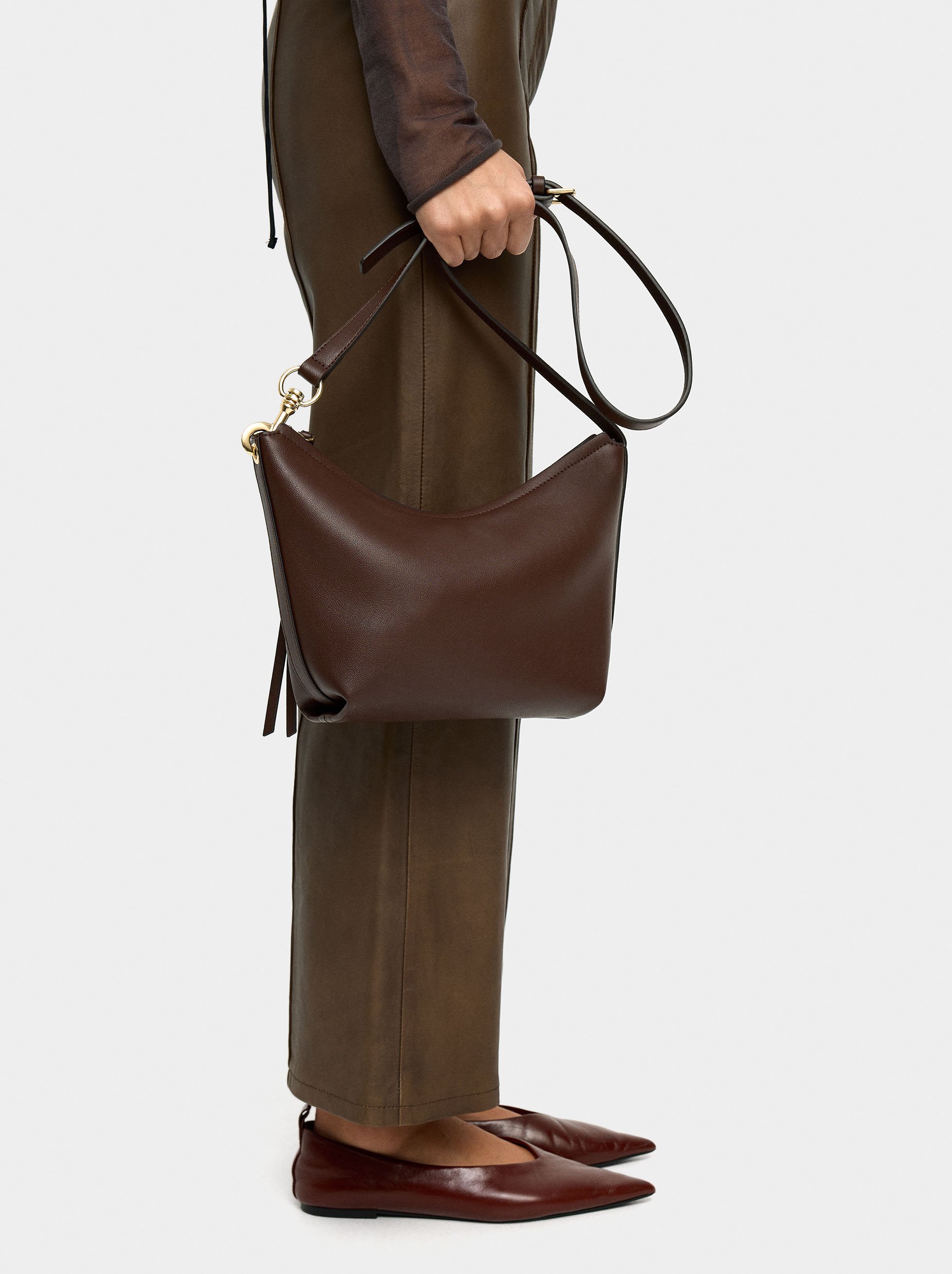 Plain crossbody bag image number 1.0
