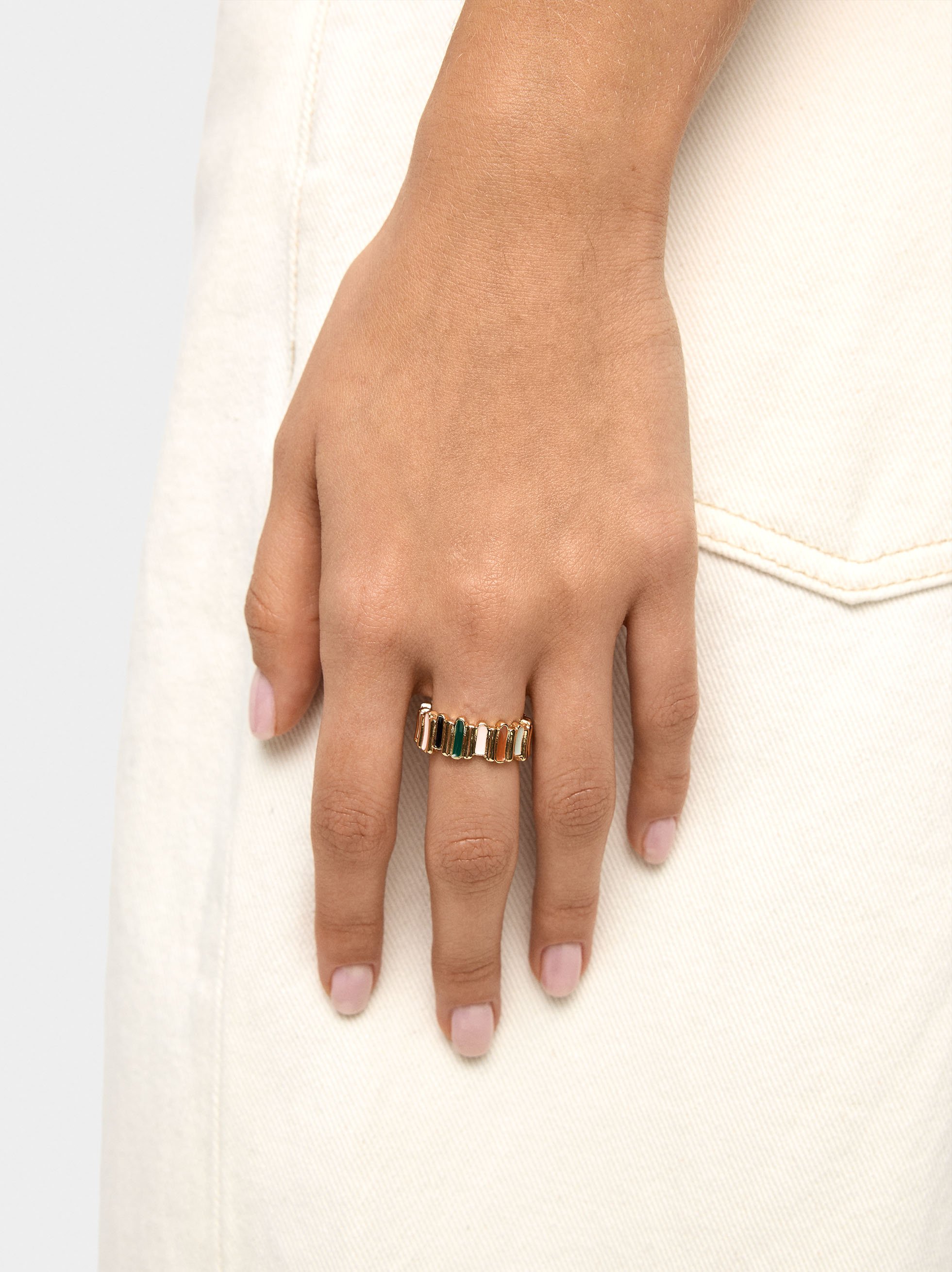 Ring with enamel stripes image number 1.0