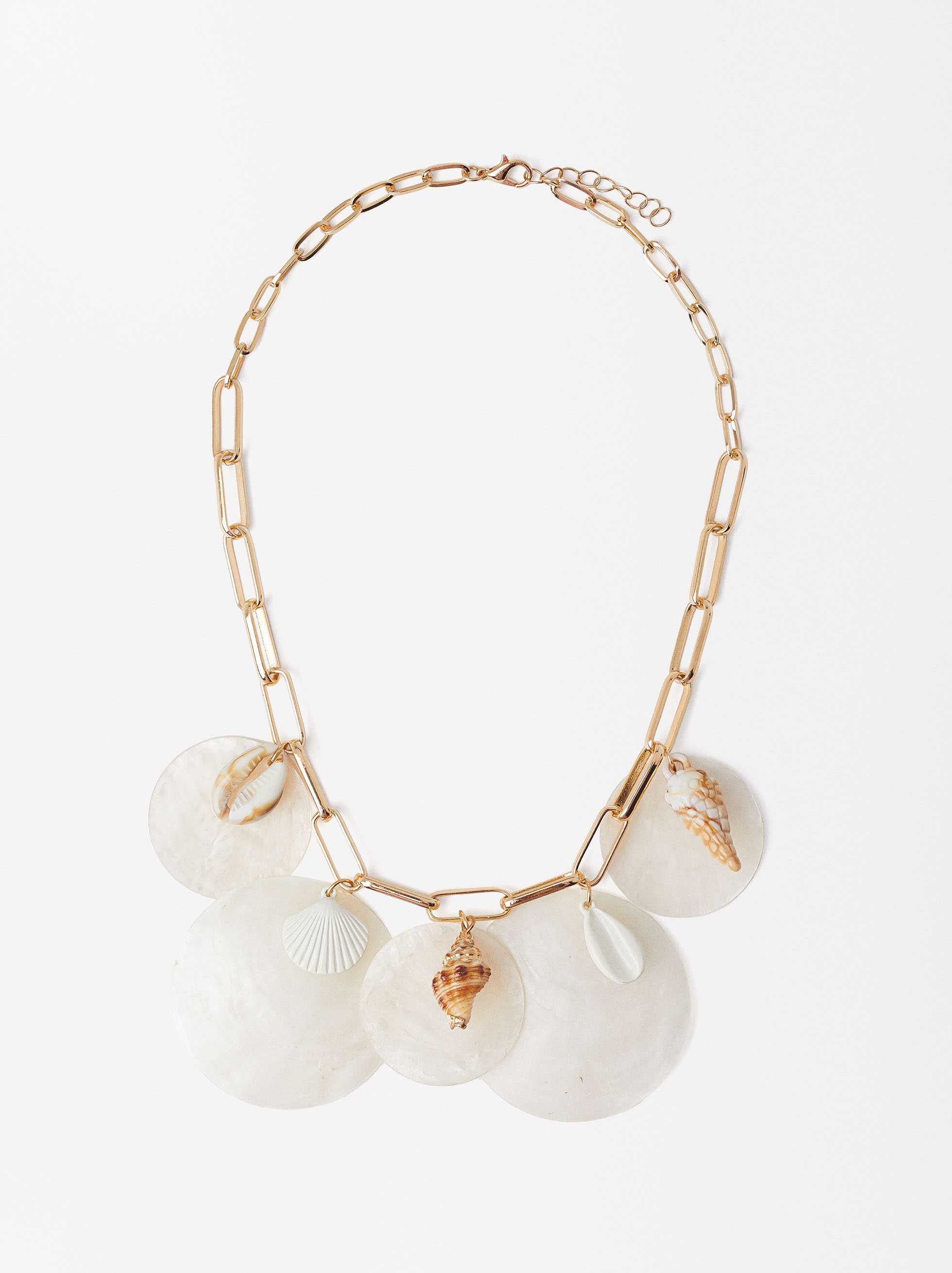 Golden Necklace With Shells image number 2.0