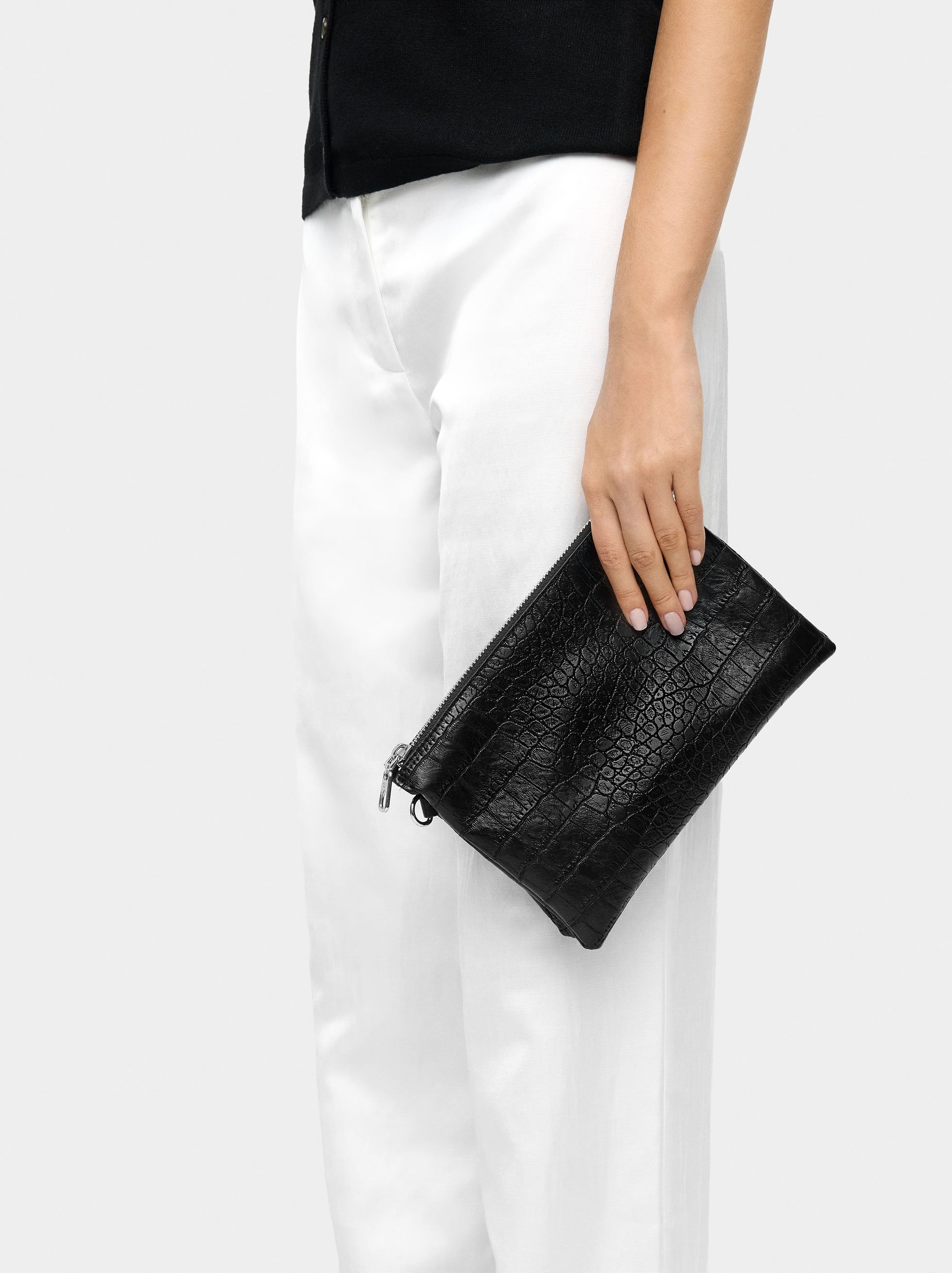 Crossbody bag with animal embossing image number 1.0