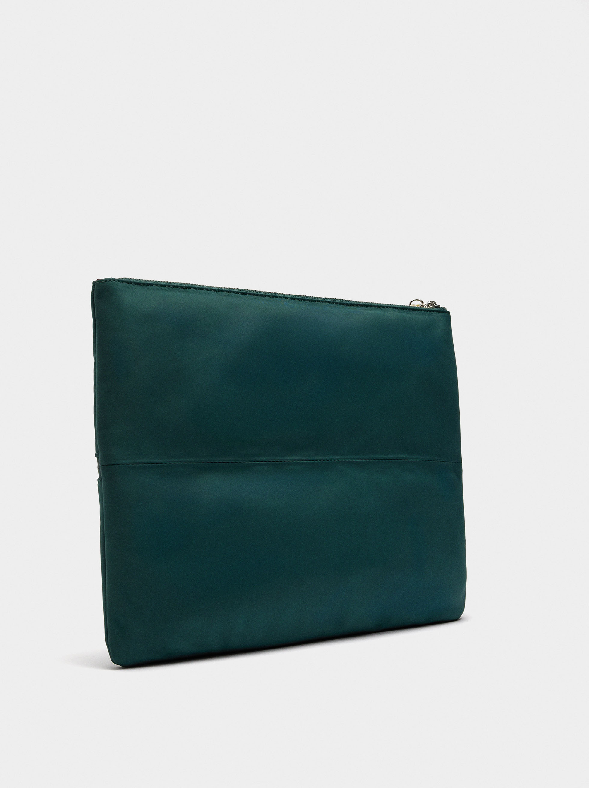 Nylon laptop cover with charm 13" image number 2.0