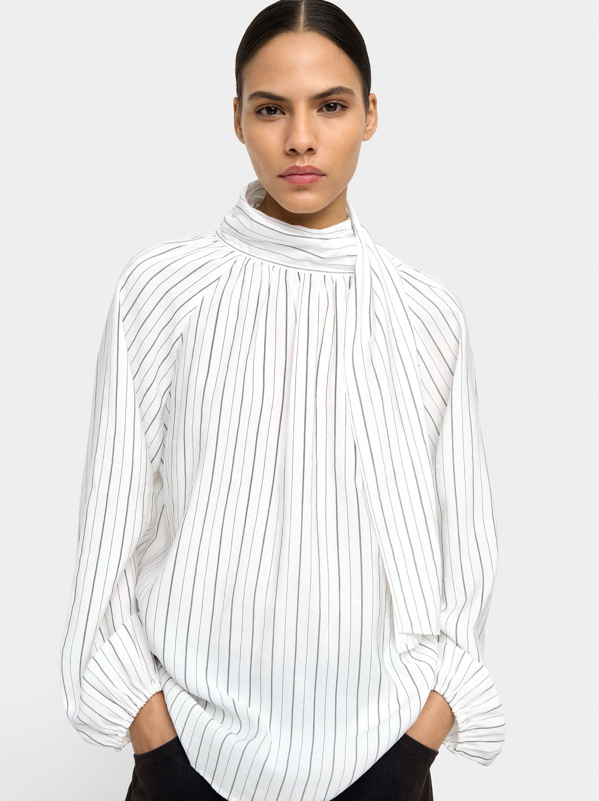 Blouse with stripes image number 1.0